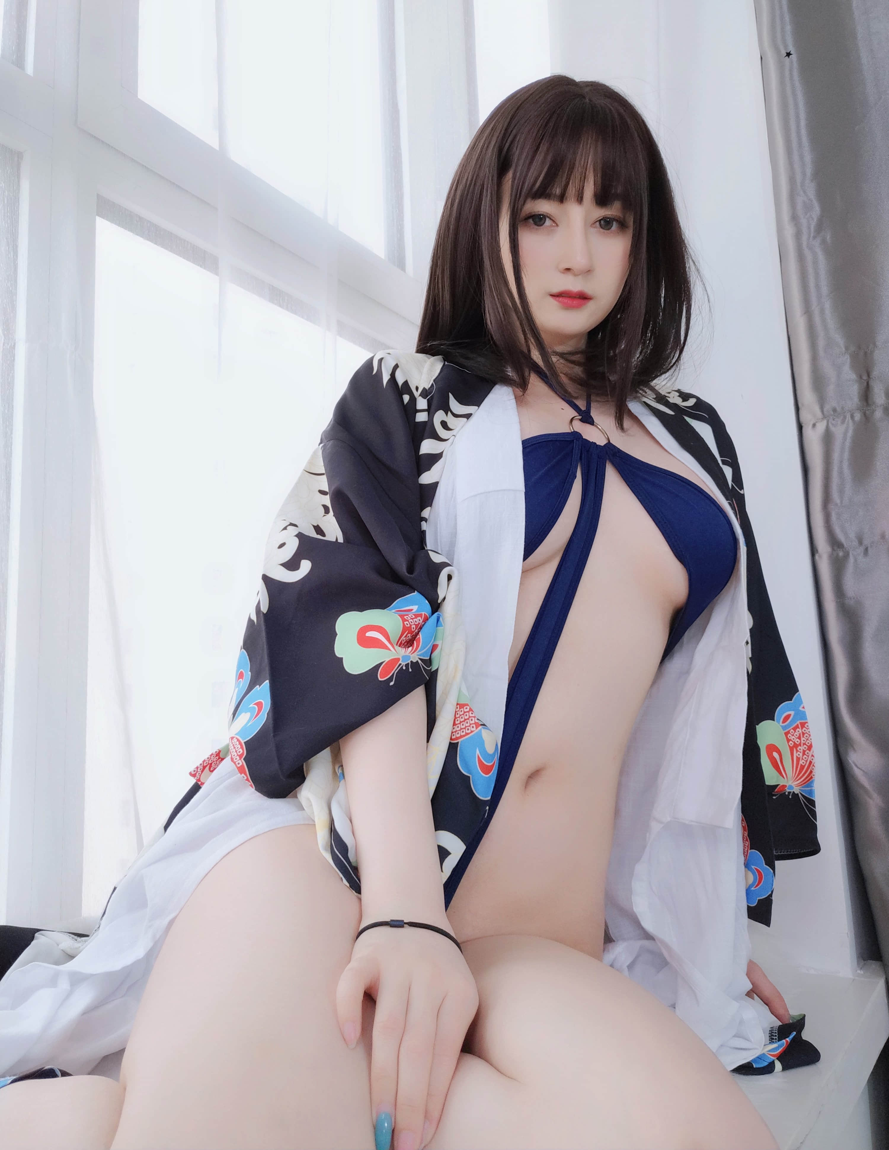 白銀81 - 和服の下の秘密 + 2V