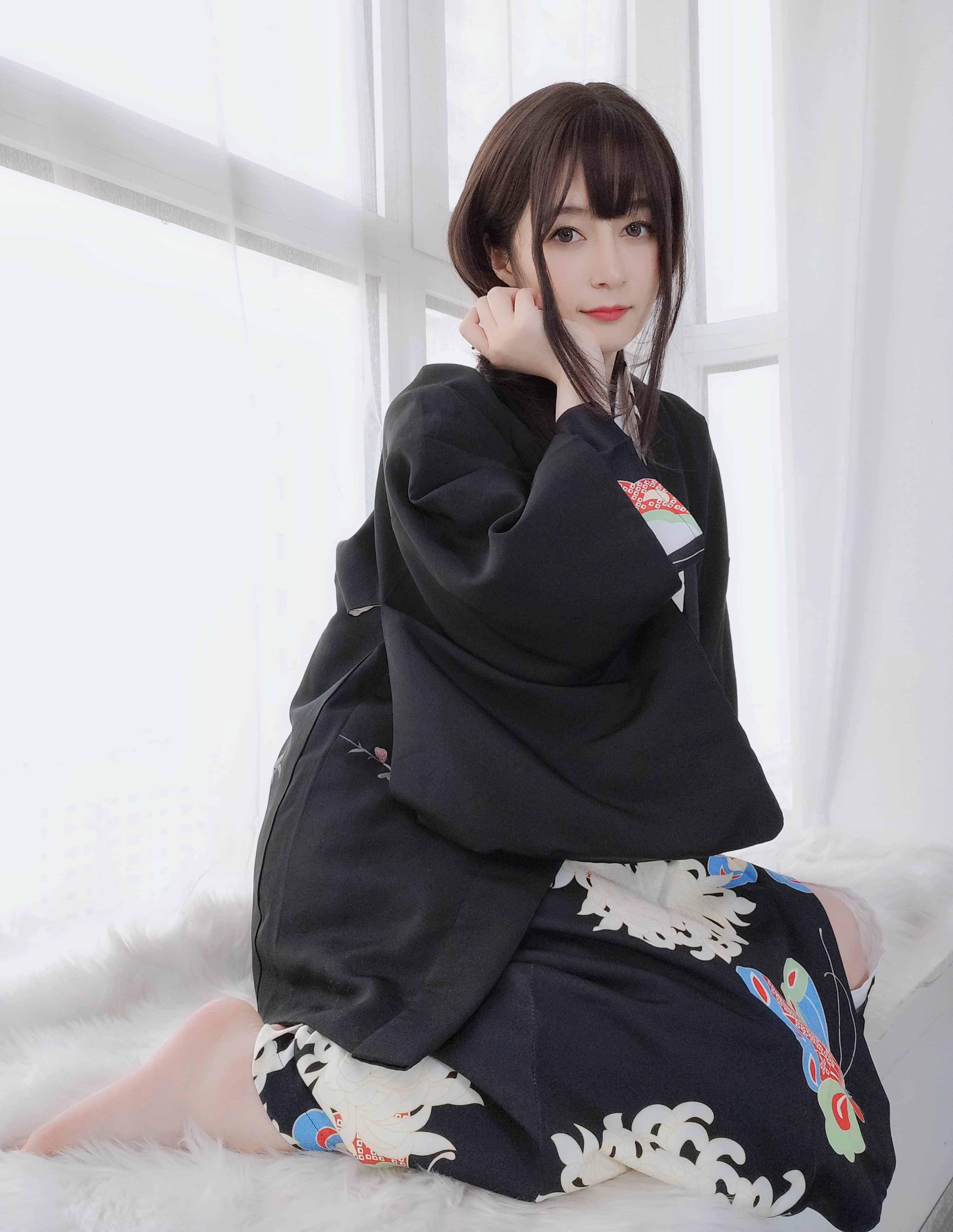 白銀81 - 和服の下の秘密 + 2V
