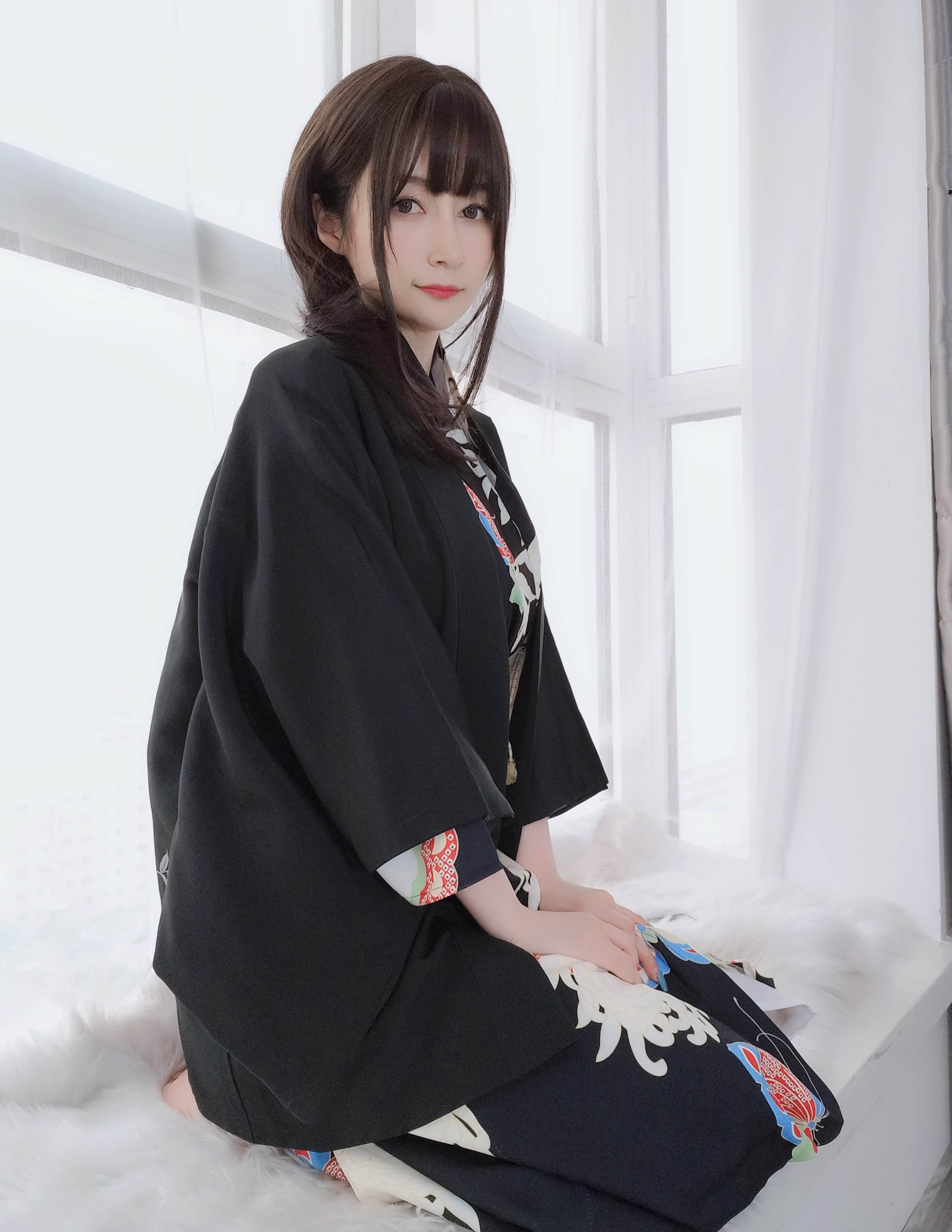 白銀81 - 和服の下の秘密 + 2V