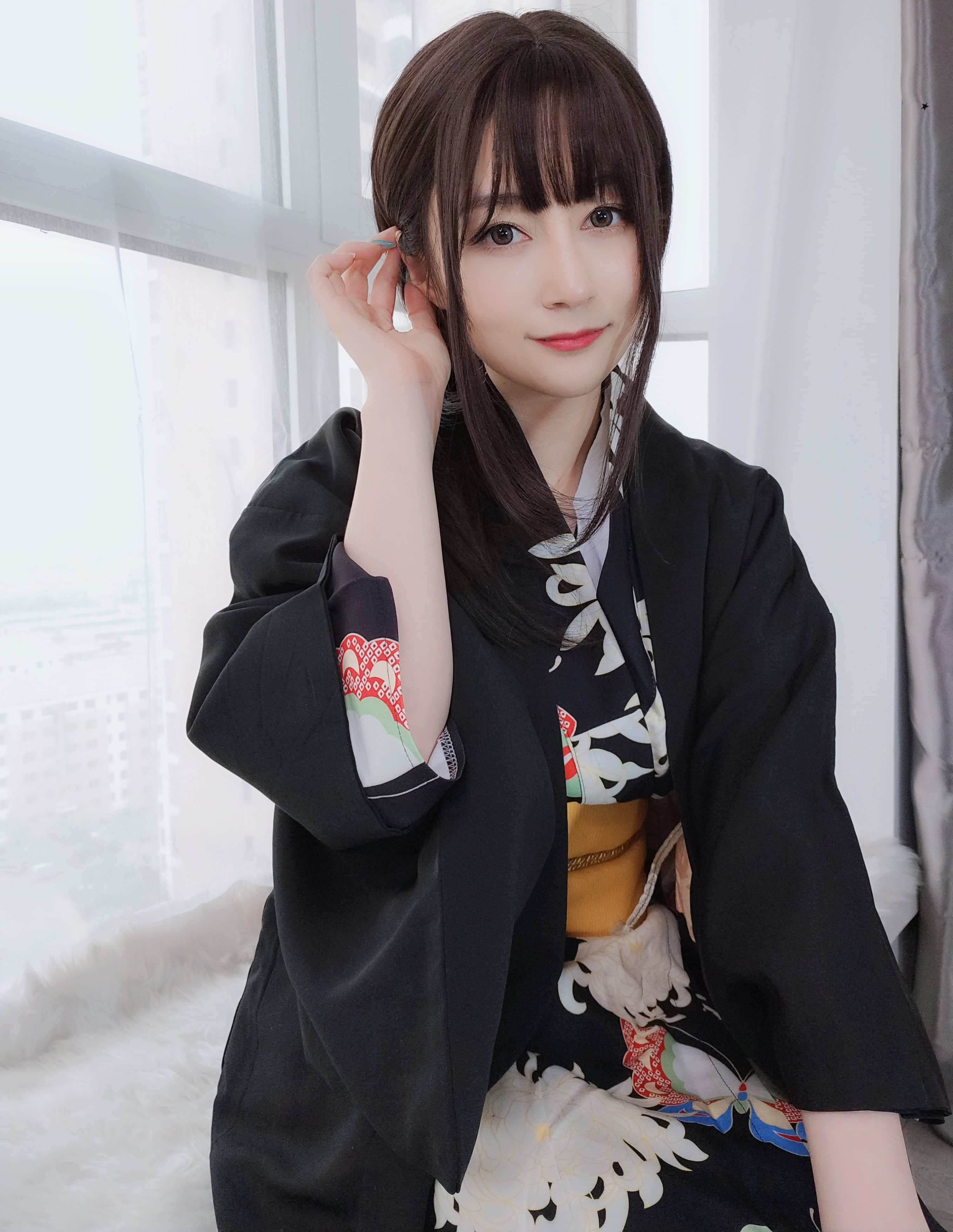 白銀81 - 和服の下の秘密 + 2V
