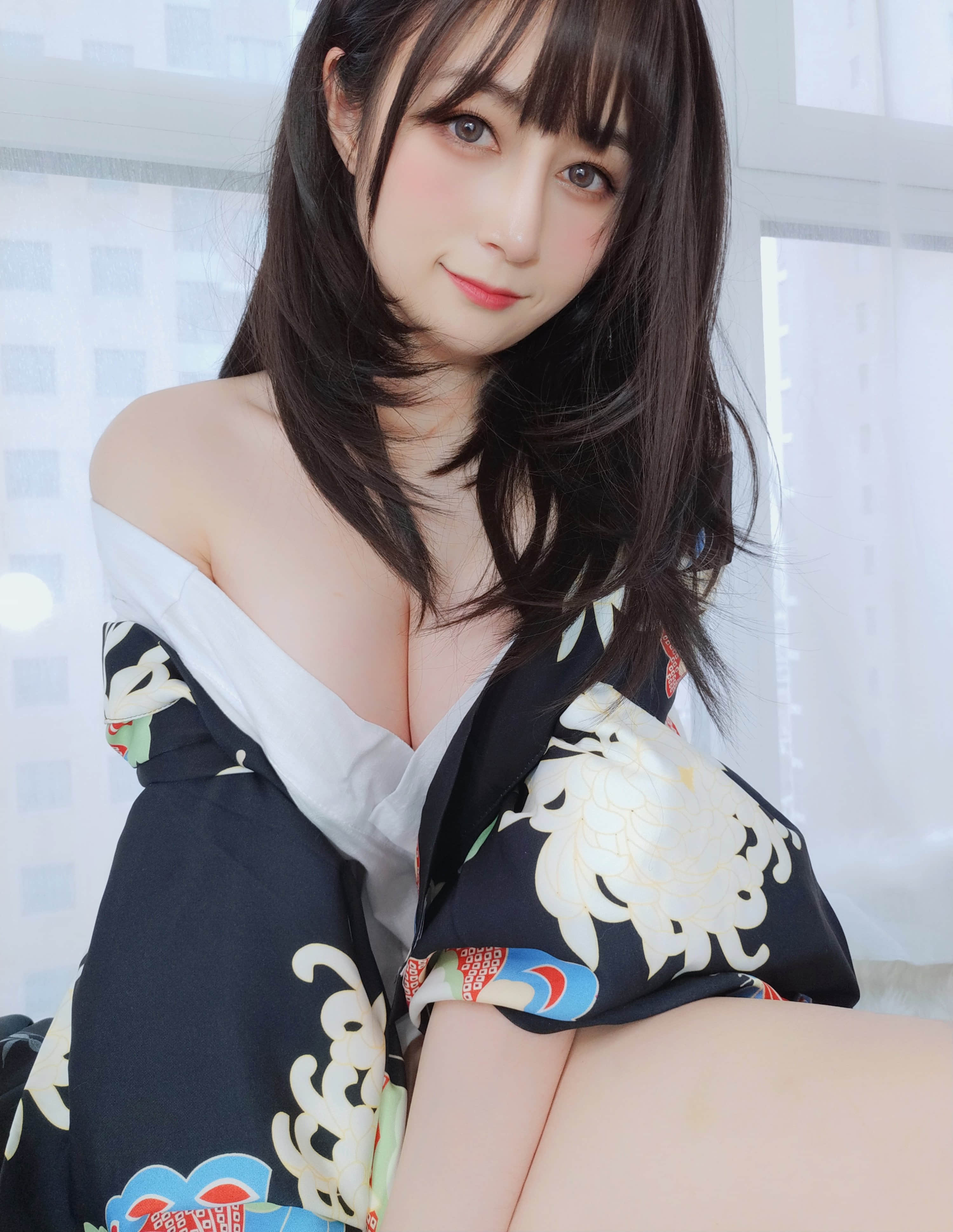 白銀81 - 和服の下の秘密 + 2V