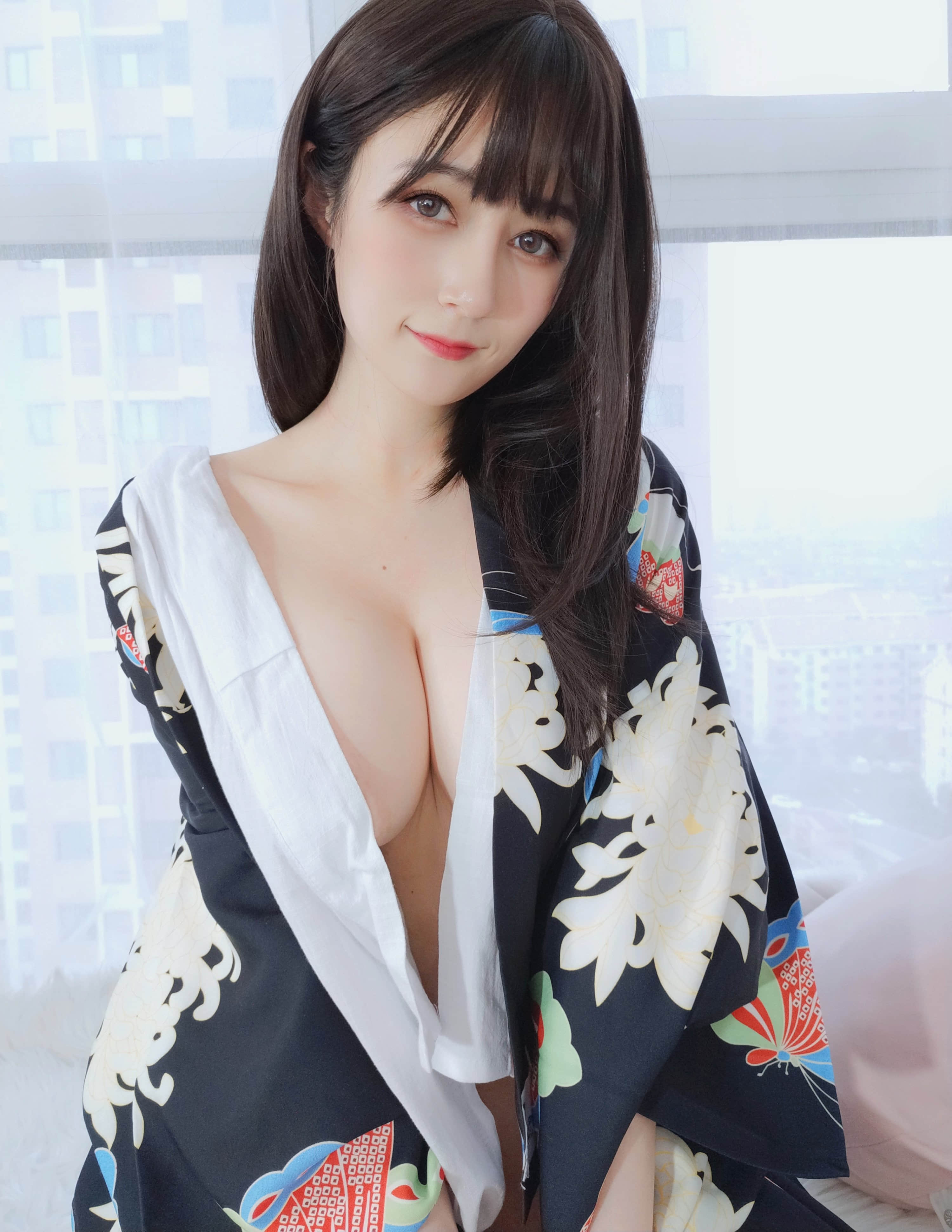 白銀81 - 和服の下の秘密 + 2V