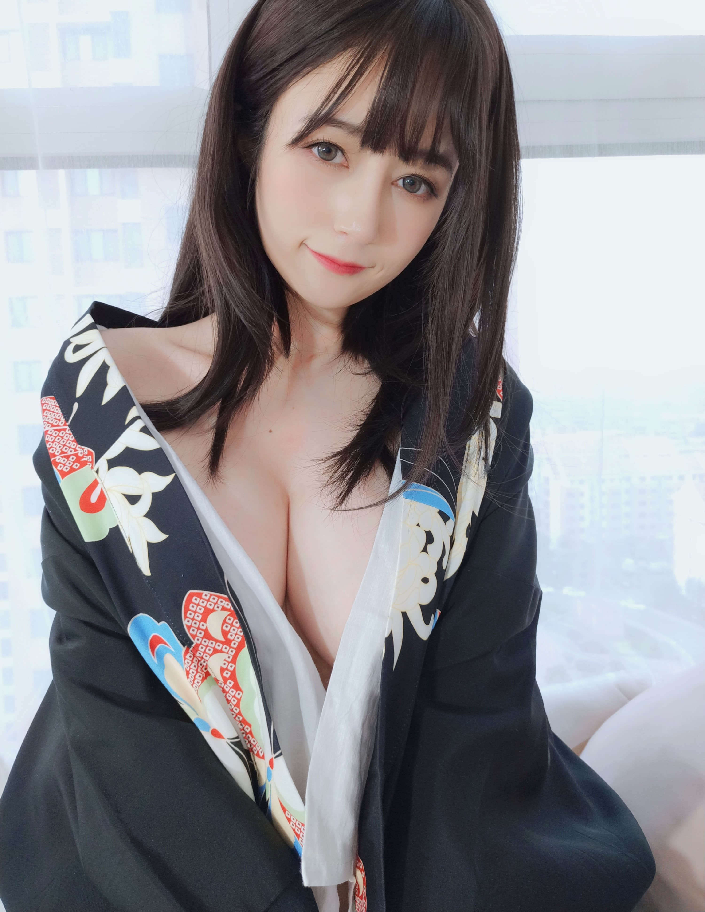 白銀81 - 和服の下の秘密 + 2V