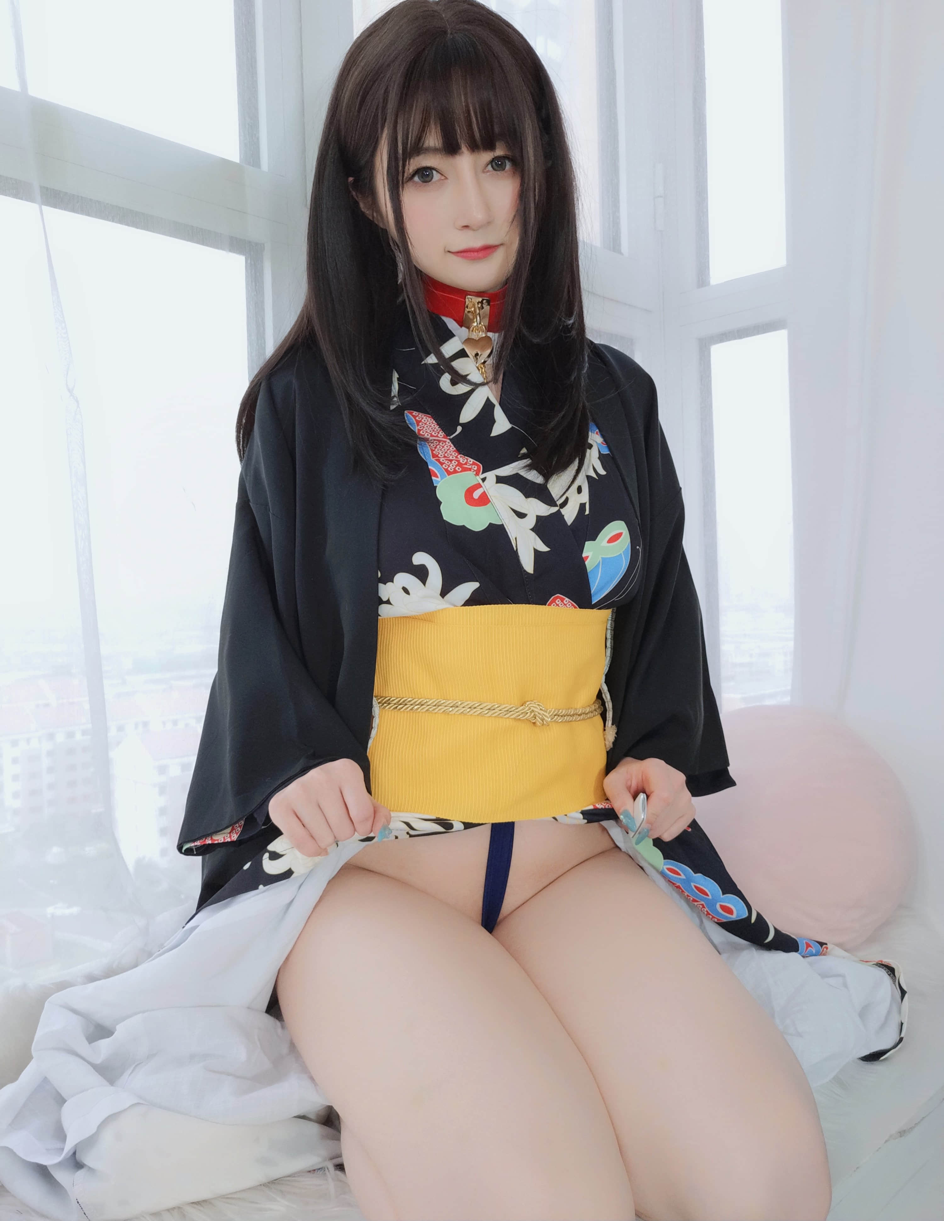 白銀81 - 和服の下の秘密 + 2V
