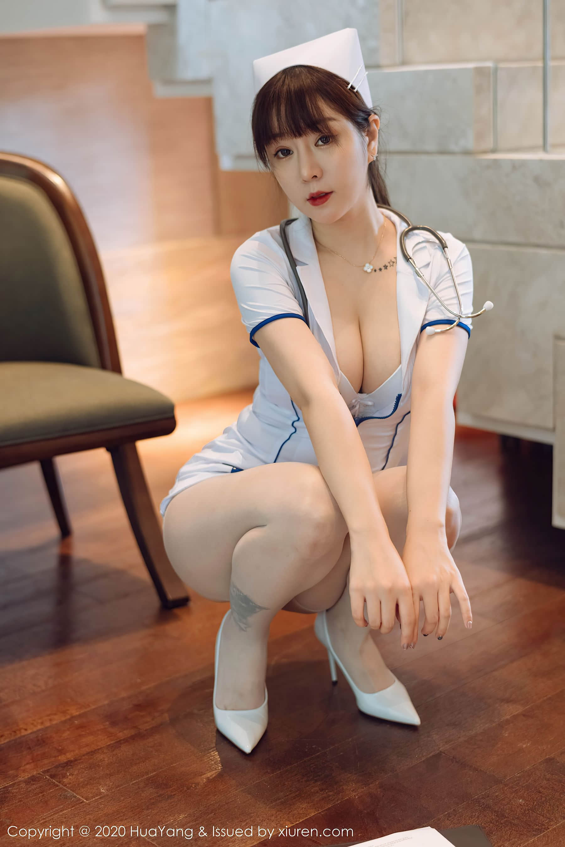 ชุดพยาบาล ซีรีส์-02