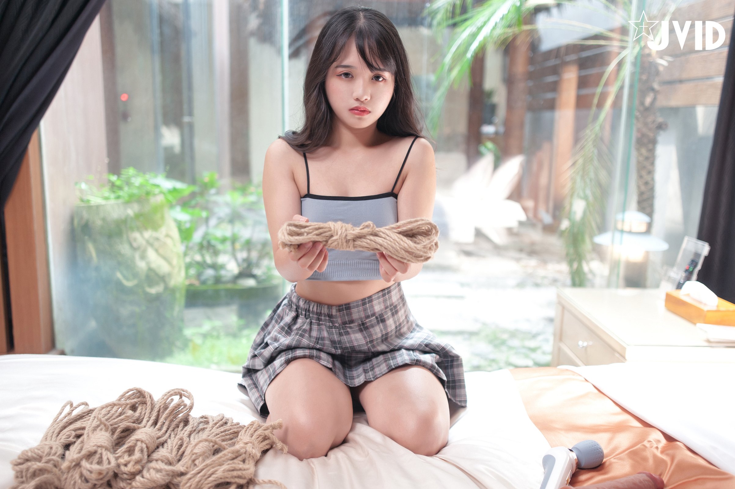 JVID：First Experience of Tight Bondage and Humiliation