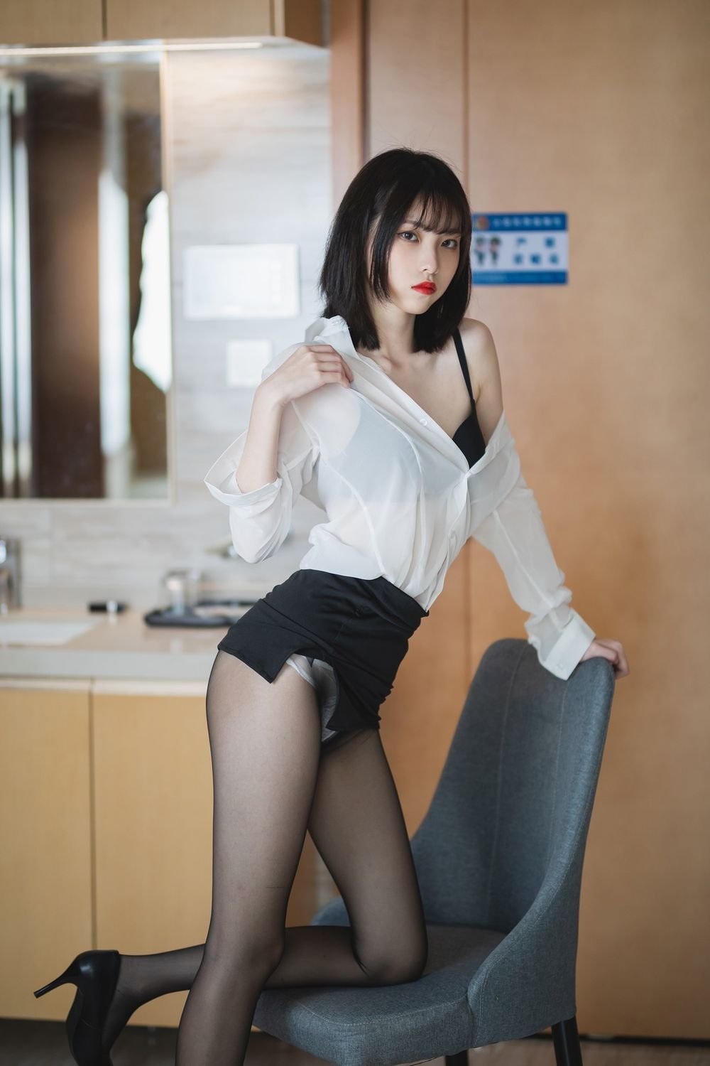 许岚 白衬衫
