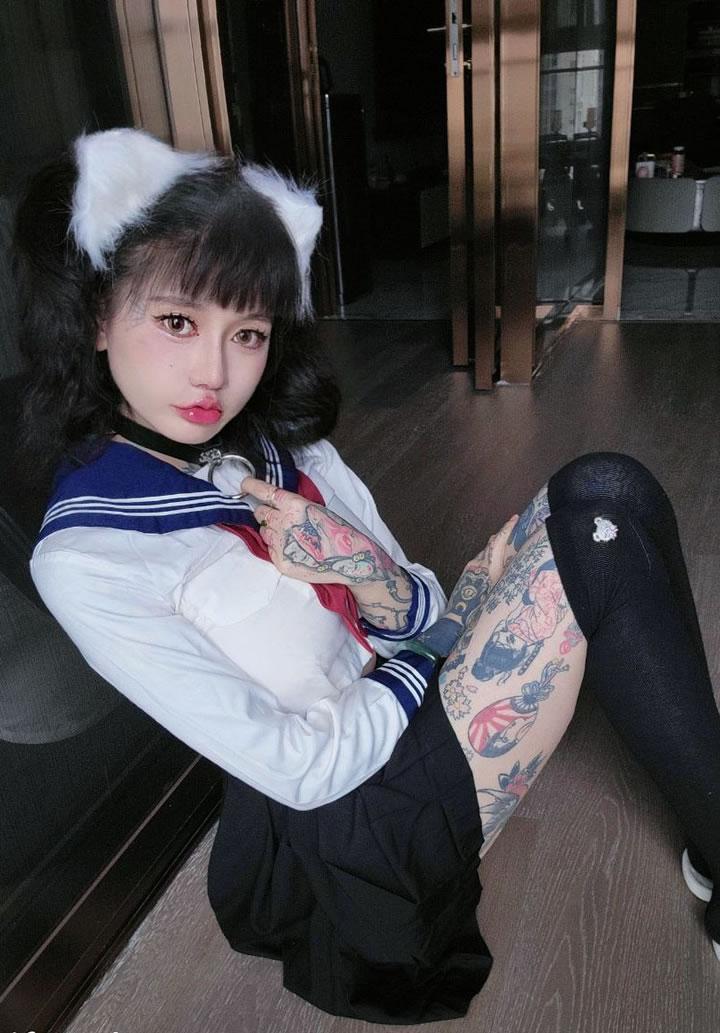 Sexy Chloe