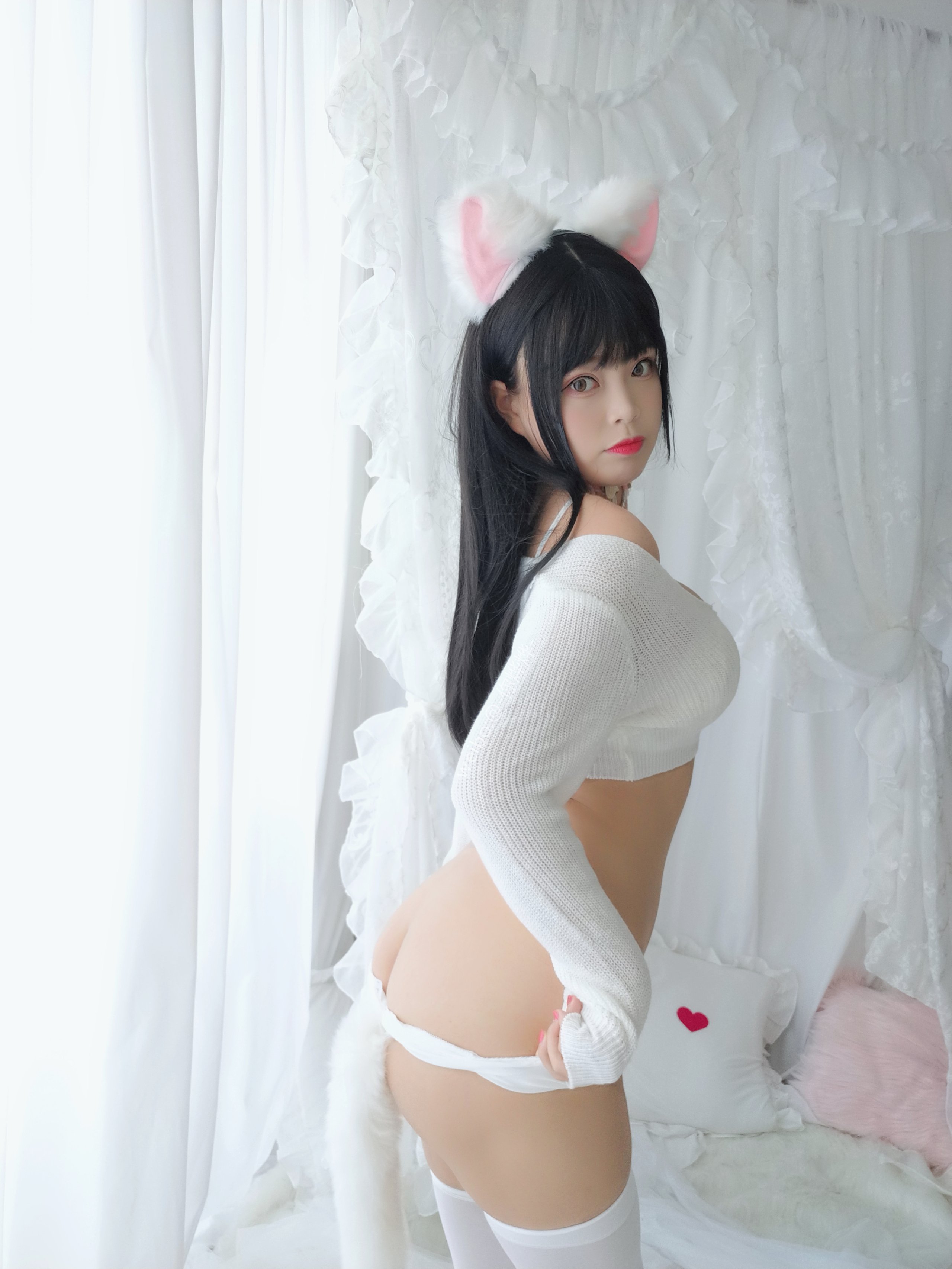 백예 - - 작은 고양이