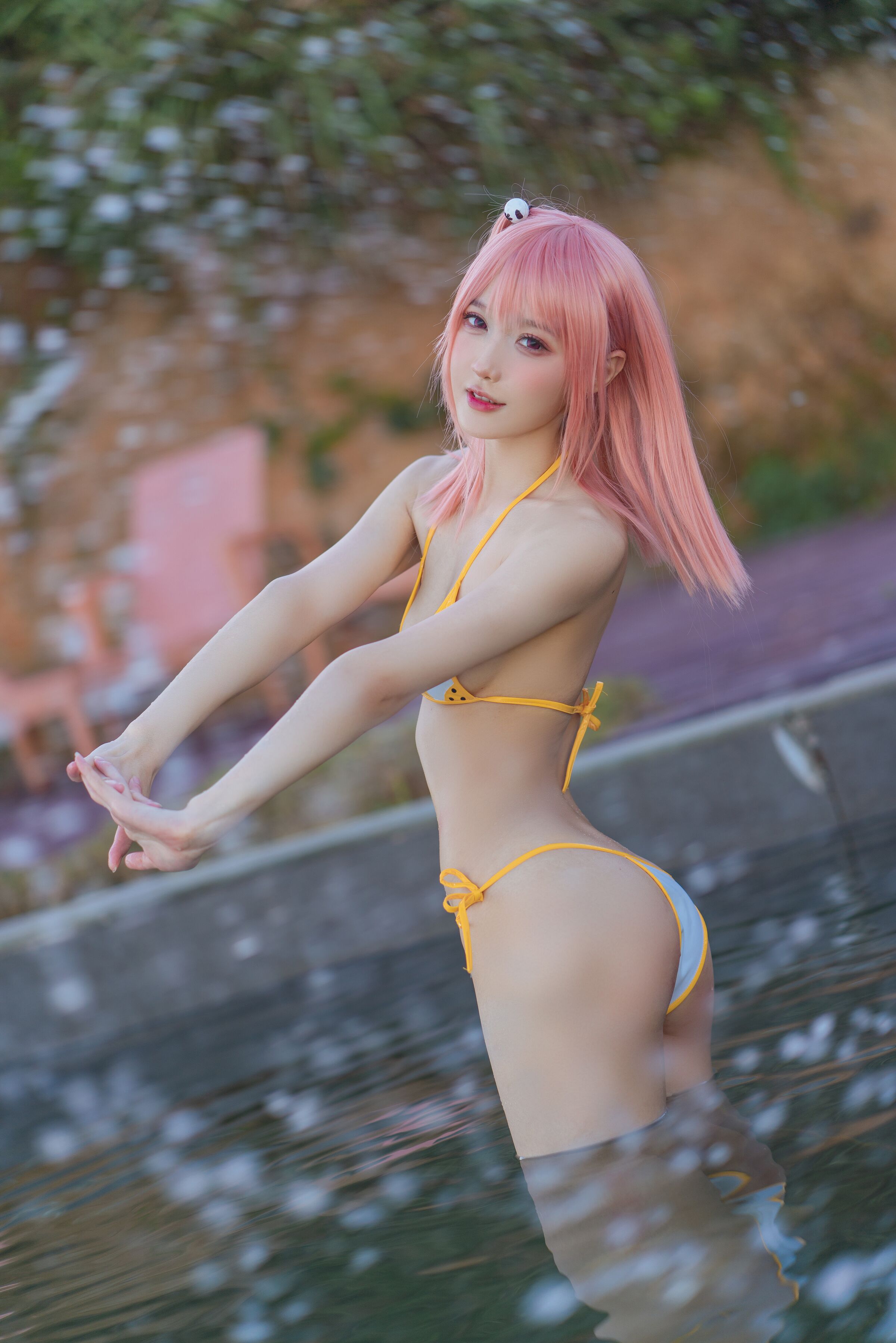 A Bao is also a bunny girl; Dead or Alive collaboration with Azur Lane; Sui Xiang swimsuit.