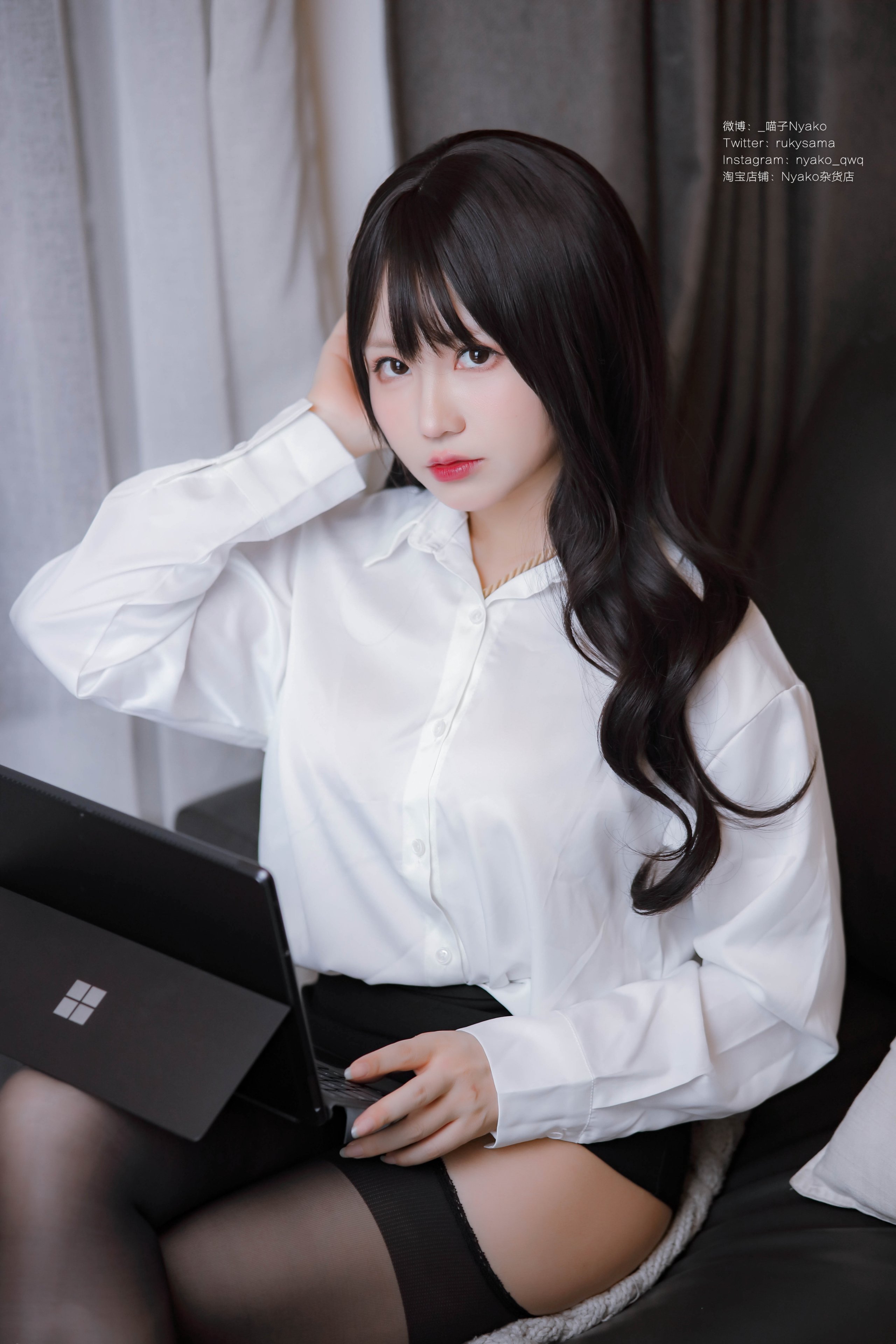 Nyako Miaozi: The Neighbor's Dangerous Big Sister OL