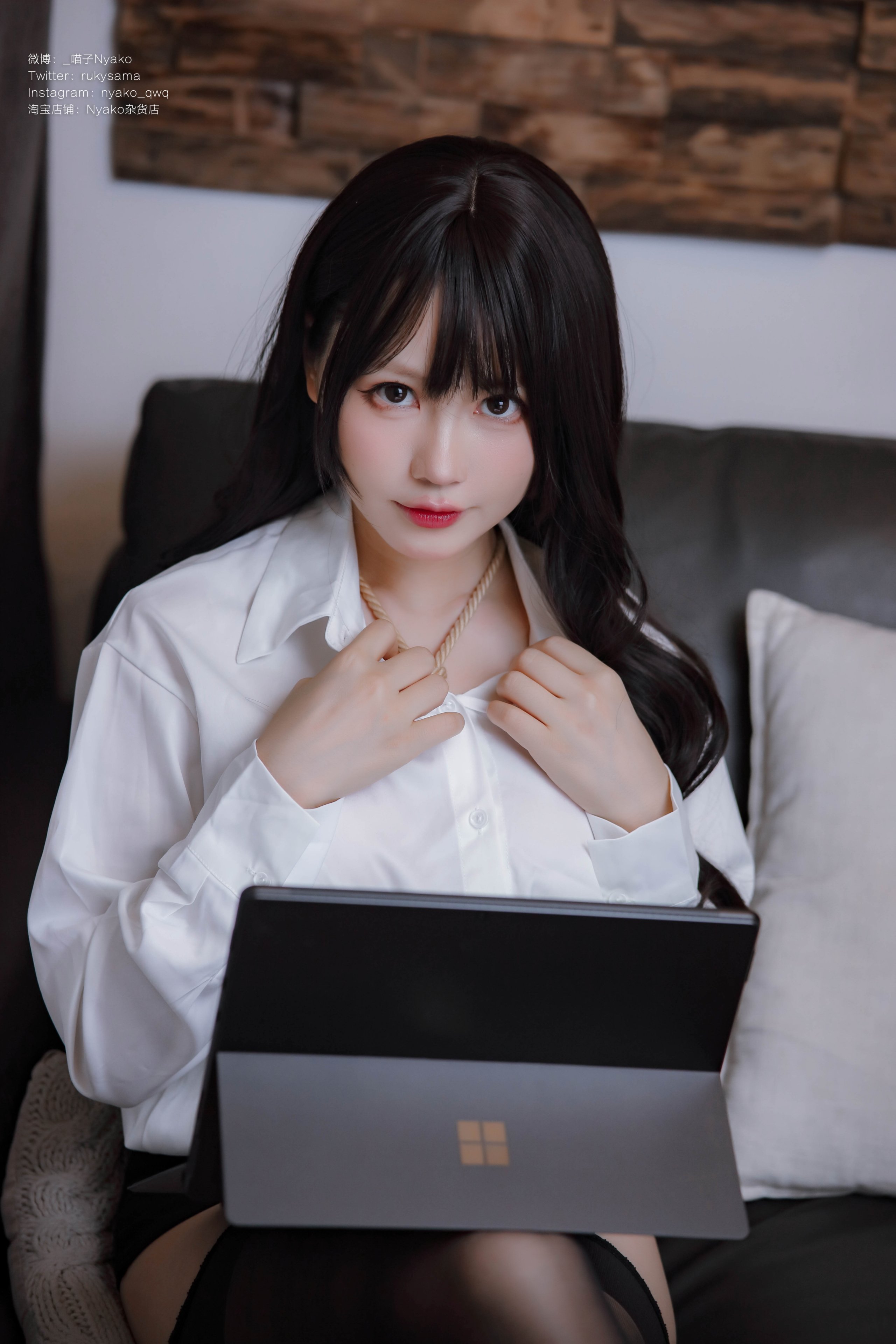 Nyako Miaozi: The Neighbor's Dangerous Big Sister OL