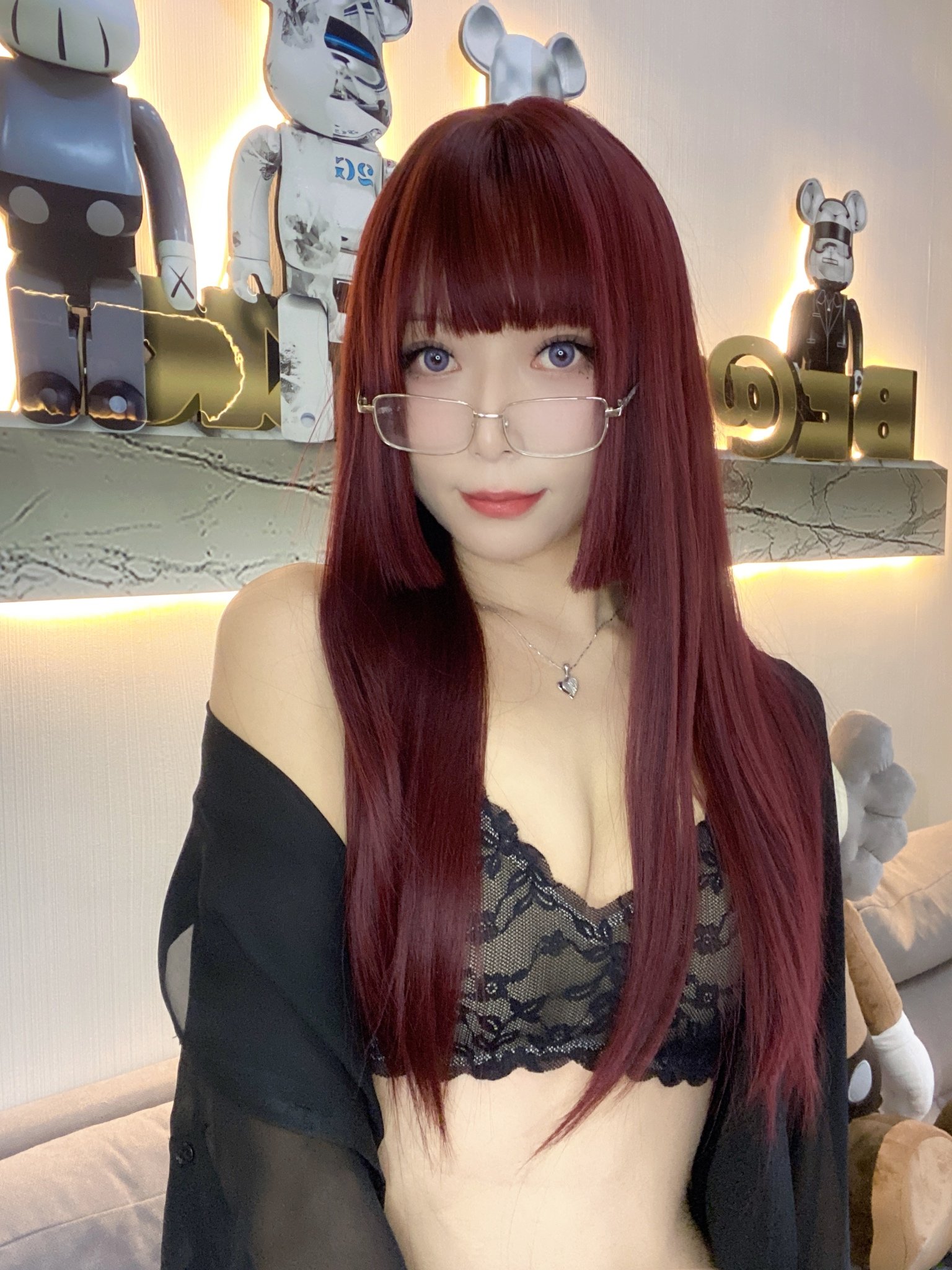 マネー冷冷——黒シャツ