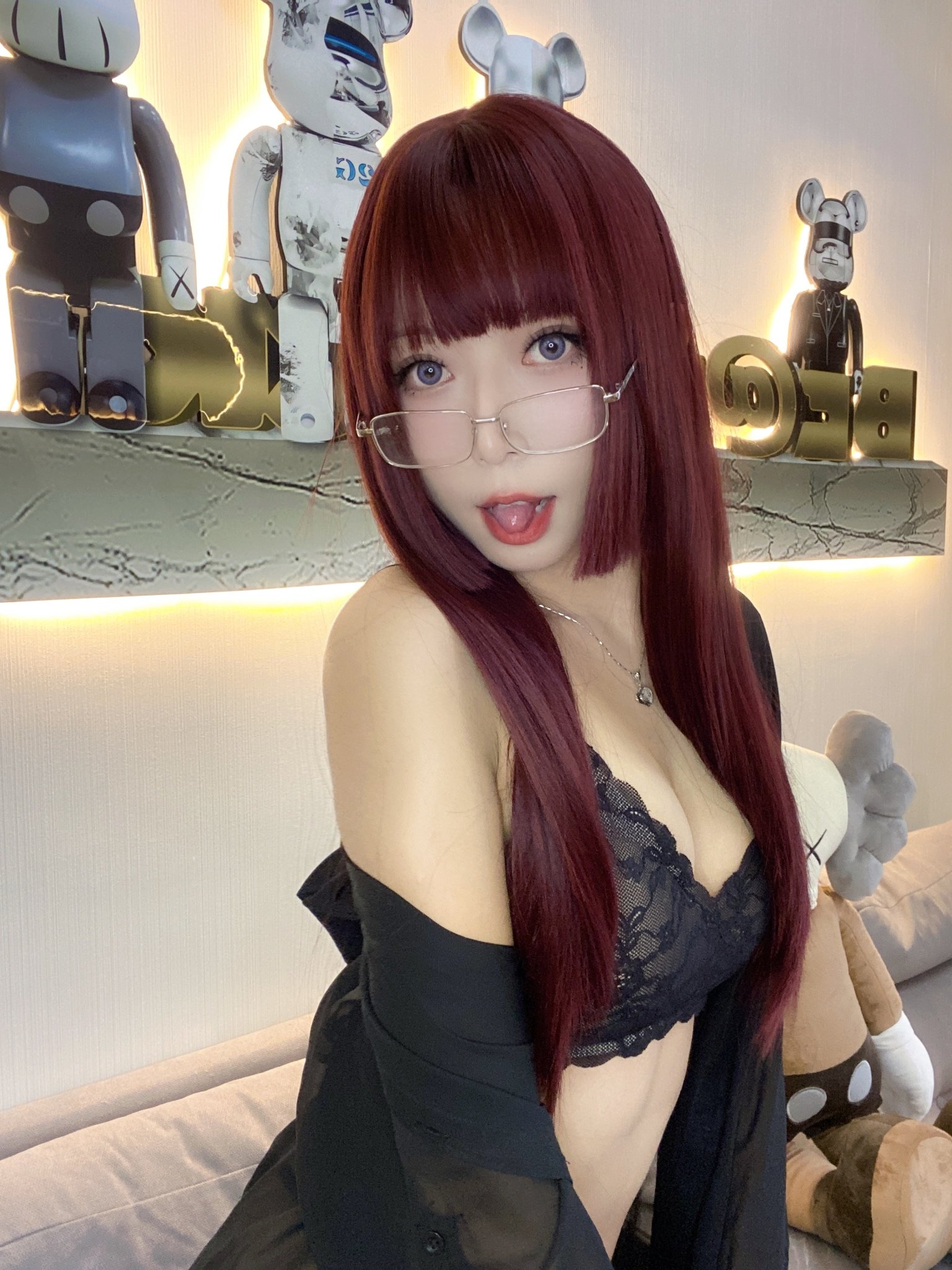 マネー冷冷——黒シャツ