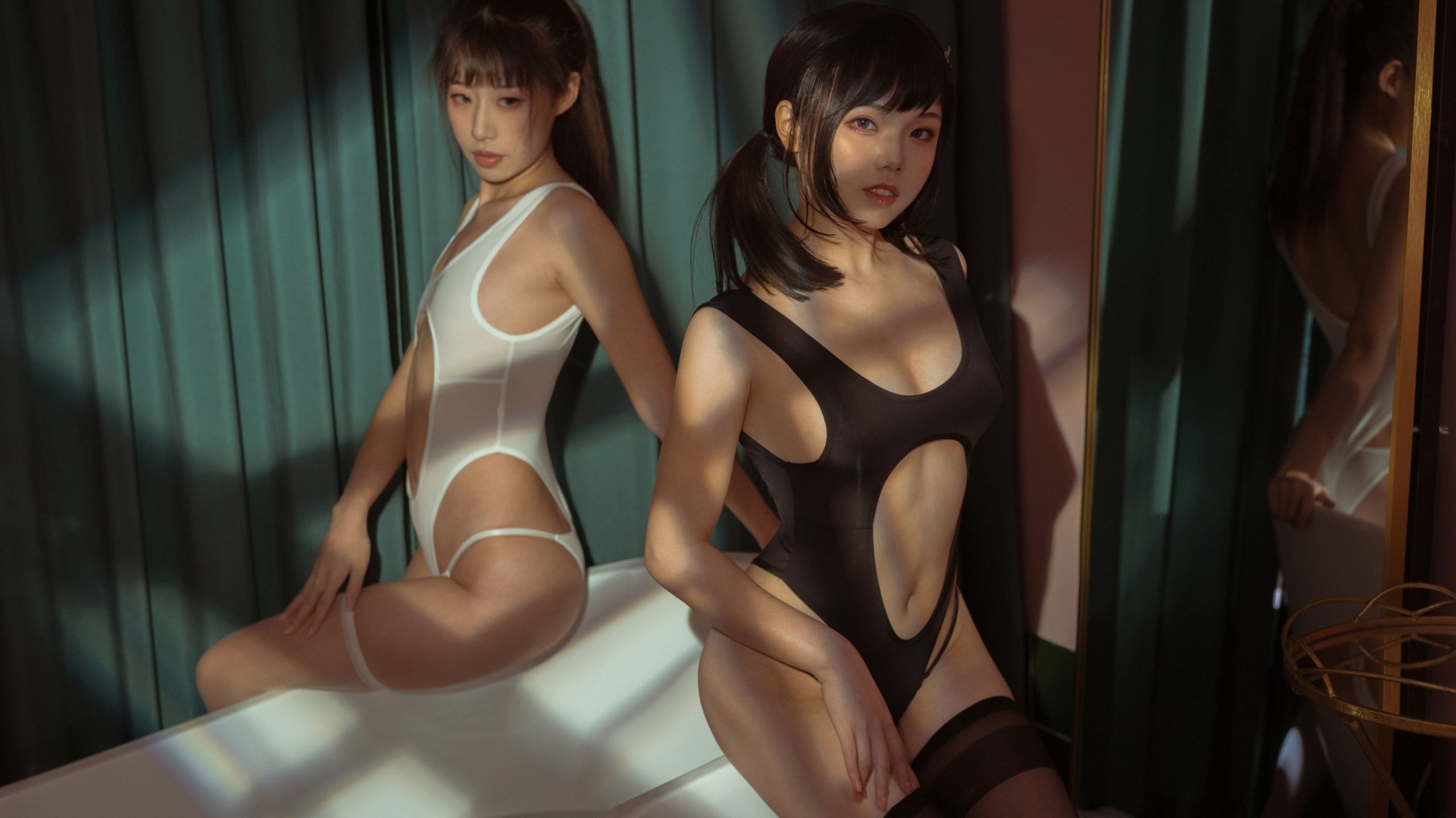 [七月喵子] 黑白双人浴缸