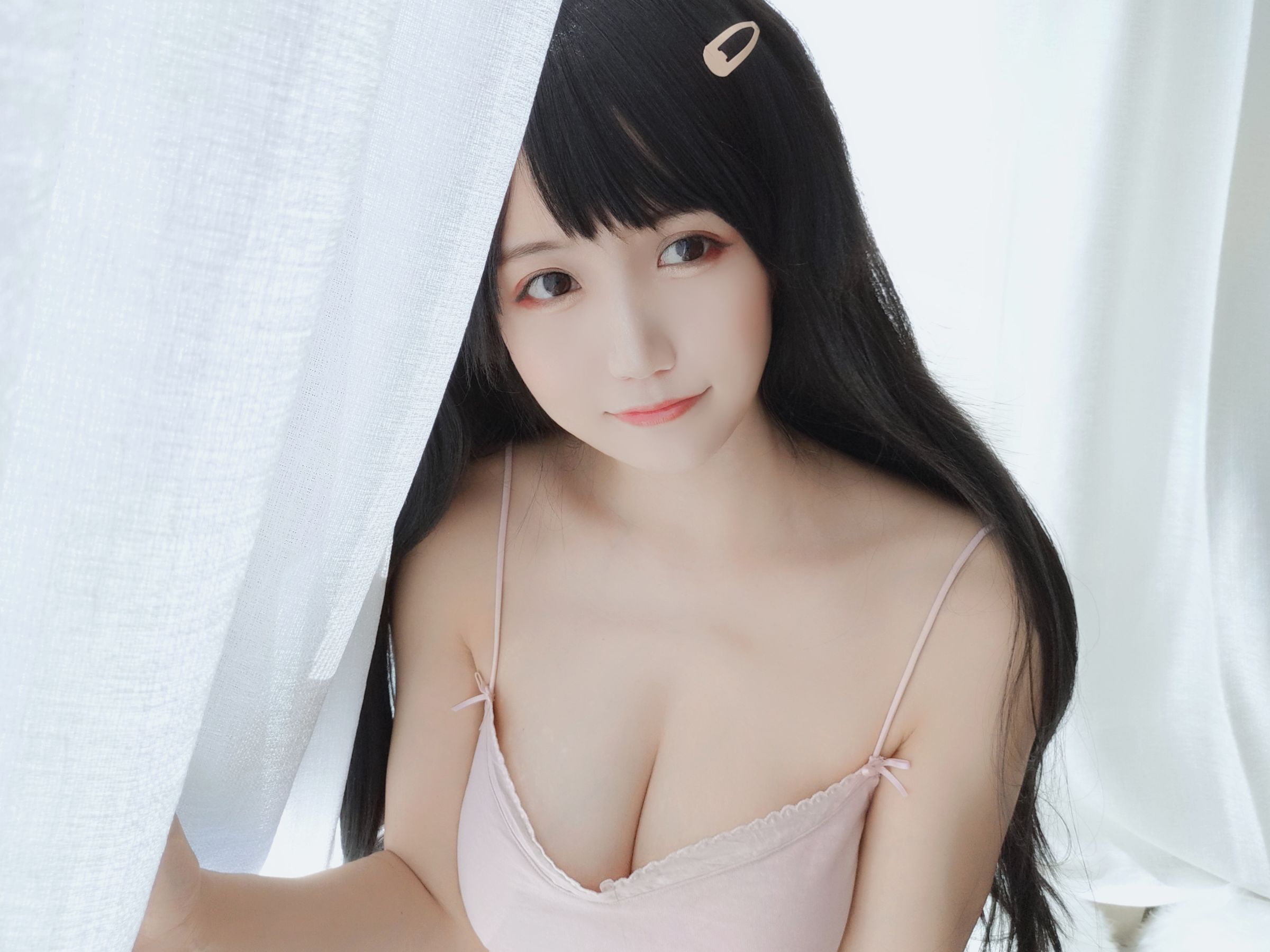 [小仓千代w] 粉色吊带