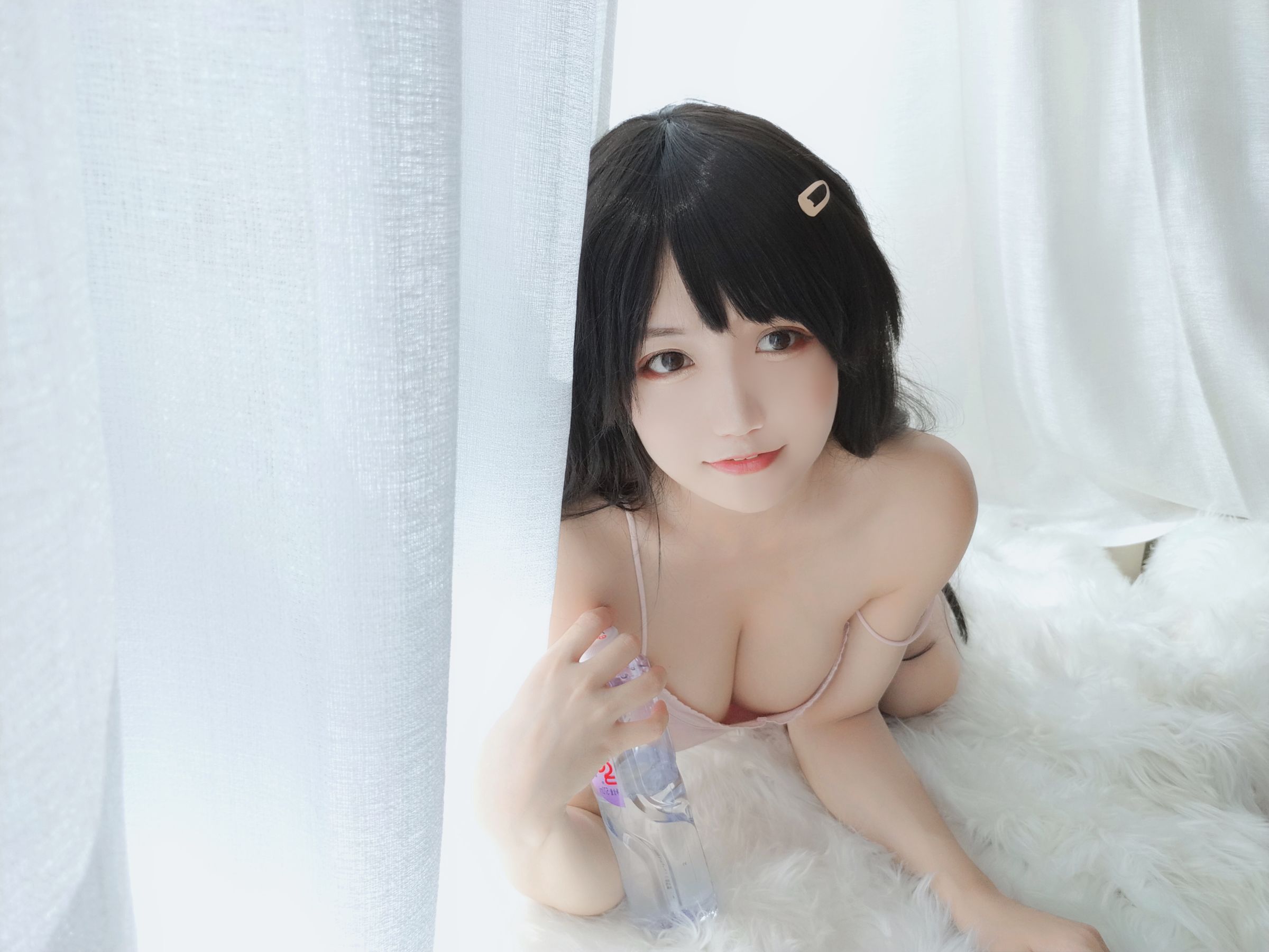 [小仓千代w] 粉色吊带