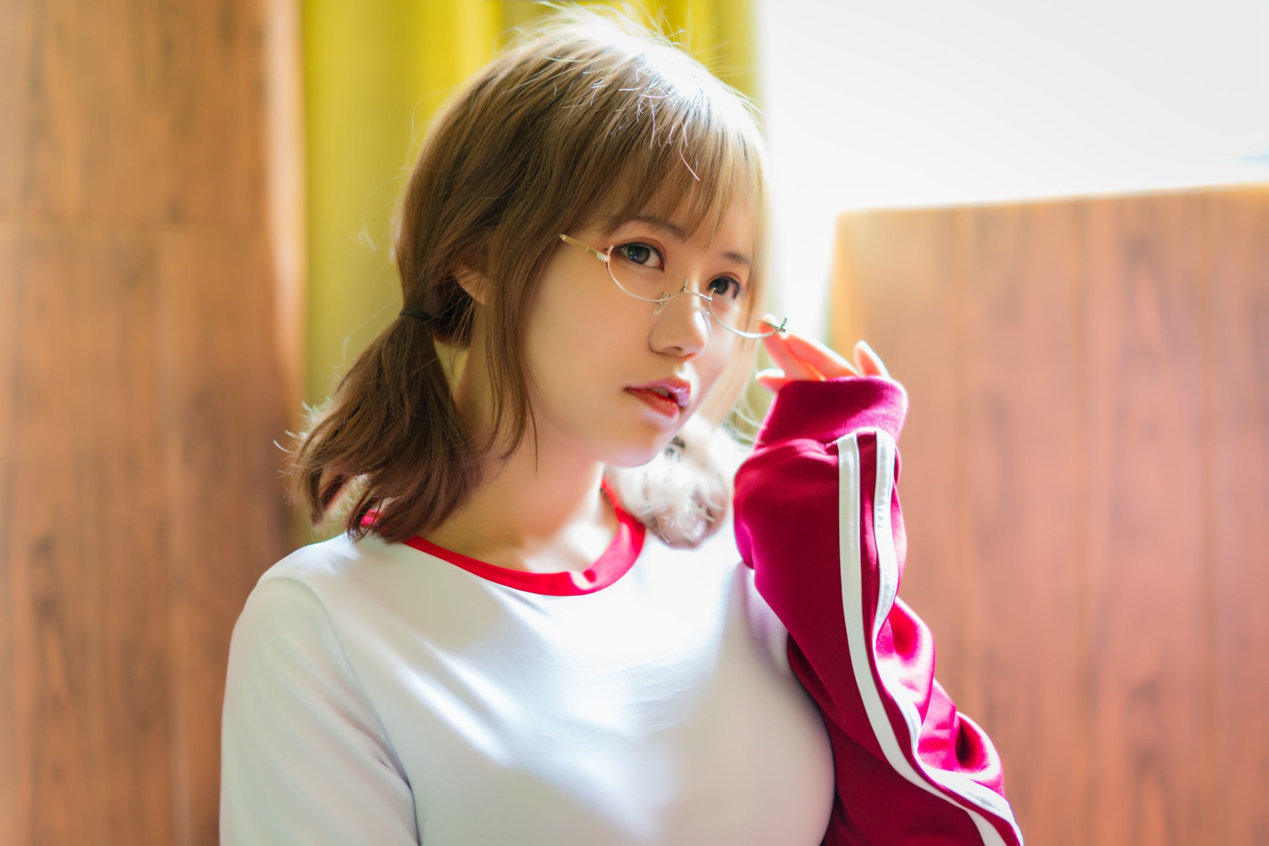 Ogura Chiyo w] Red gymnastics uniform