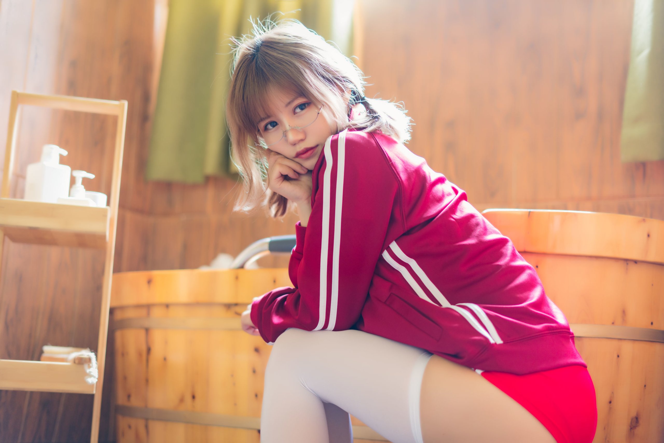 Ogura Chiyo w] Red gymnastics uniform