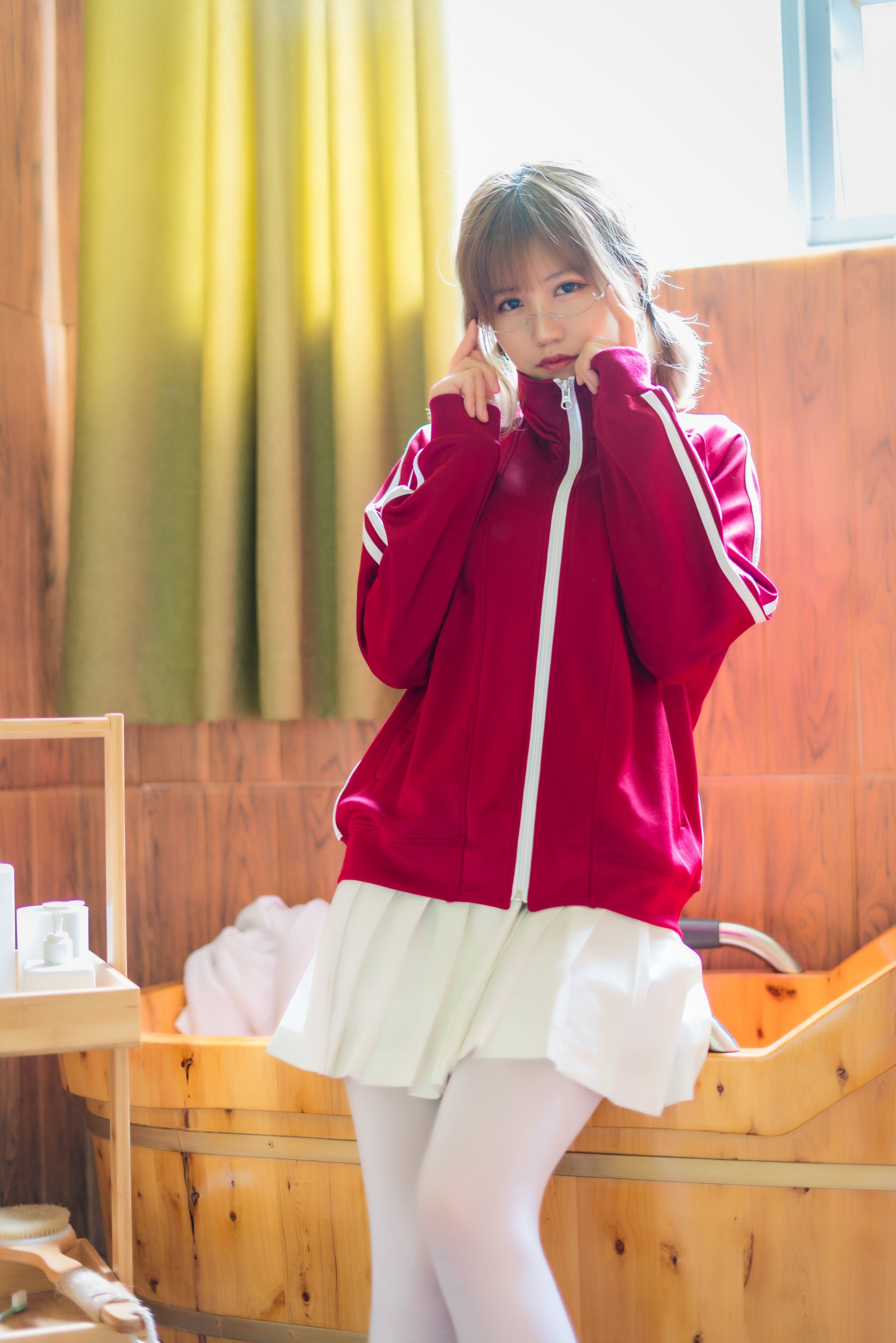 Ogura Chiyo w] Red gymnastics uniform
