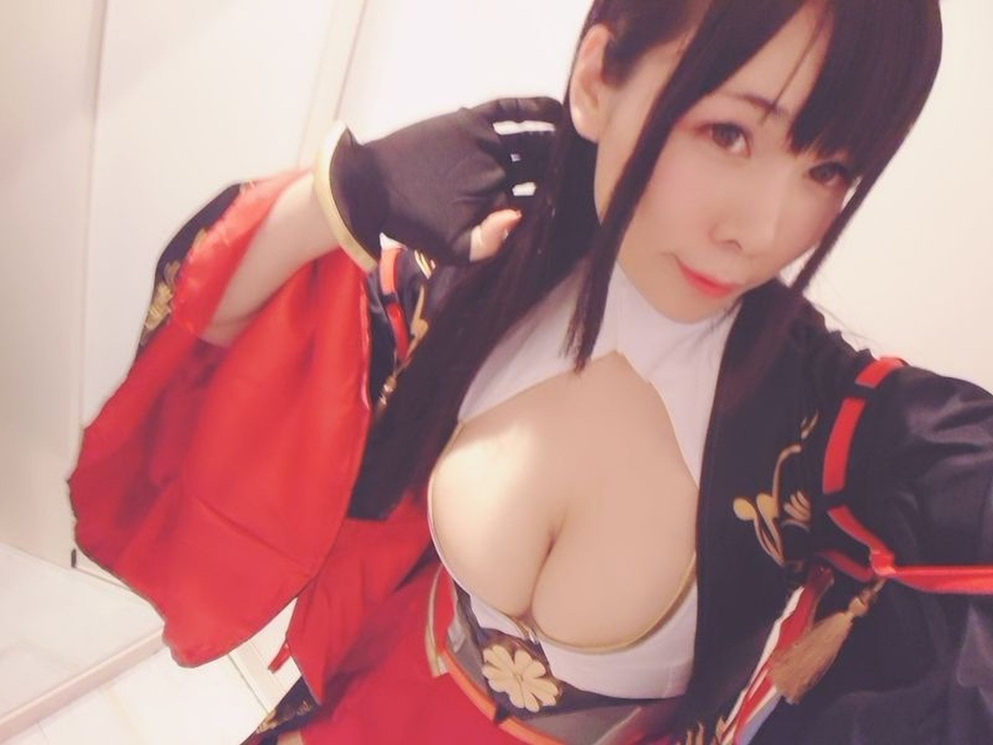 오카다 유이] 셀카
