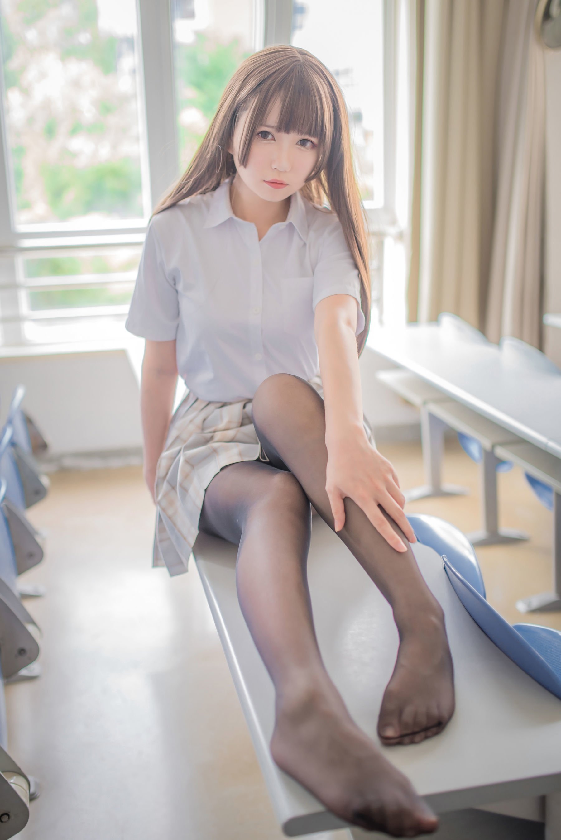 Bạch Kim Saki] Đồng phục tất đen