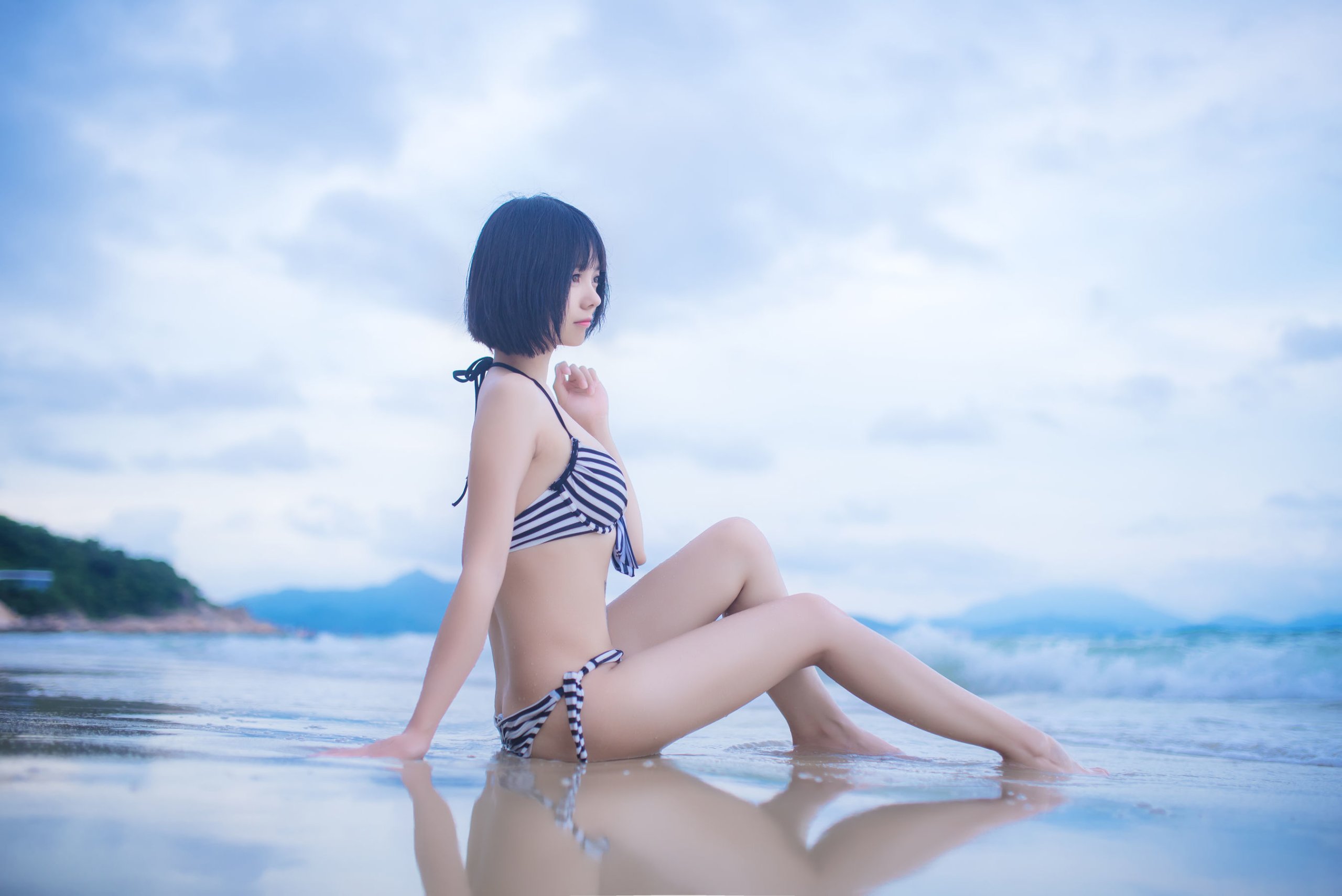 Bạch Kim Saki] Áo tắm