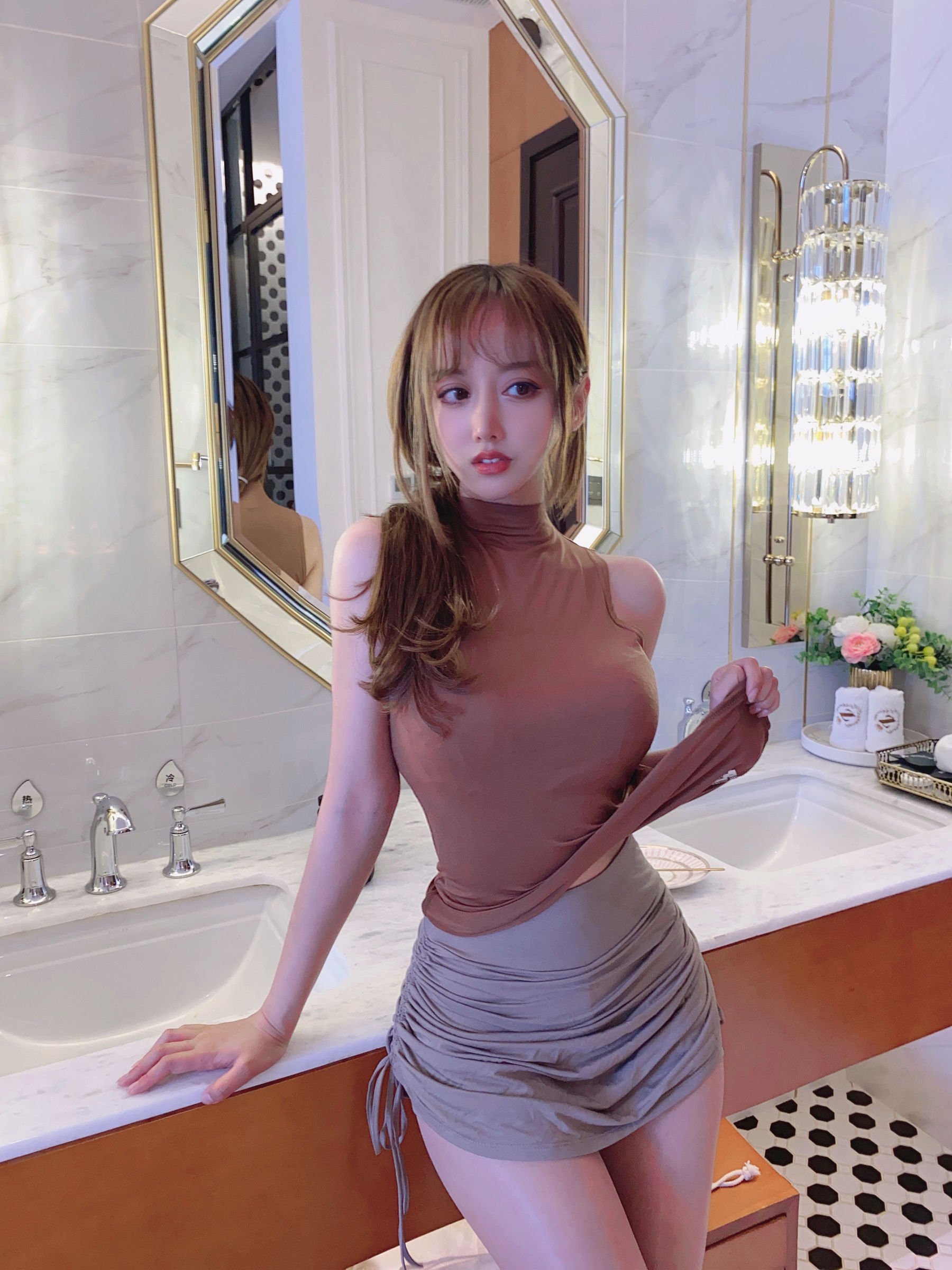 과기 미선선 묘] 스타킹을 입은 매력적인 부인의 유혹 시리즈 사진 세트