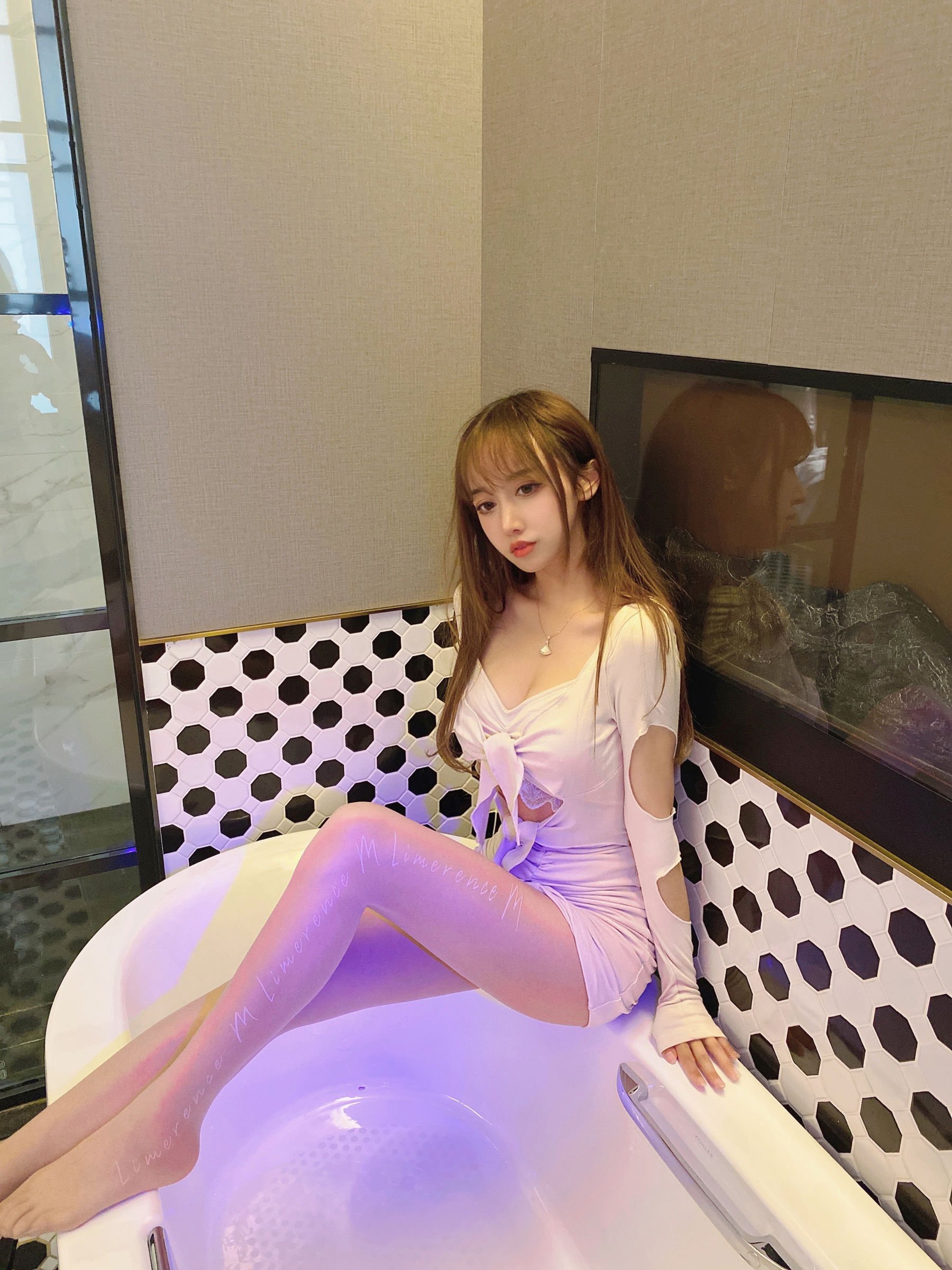Quá Kỳ Mì Line Line Meo] Phòng tắm vớ