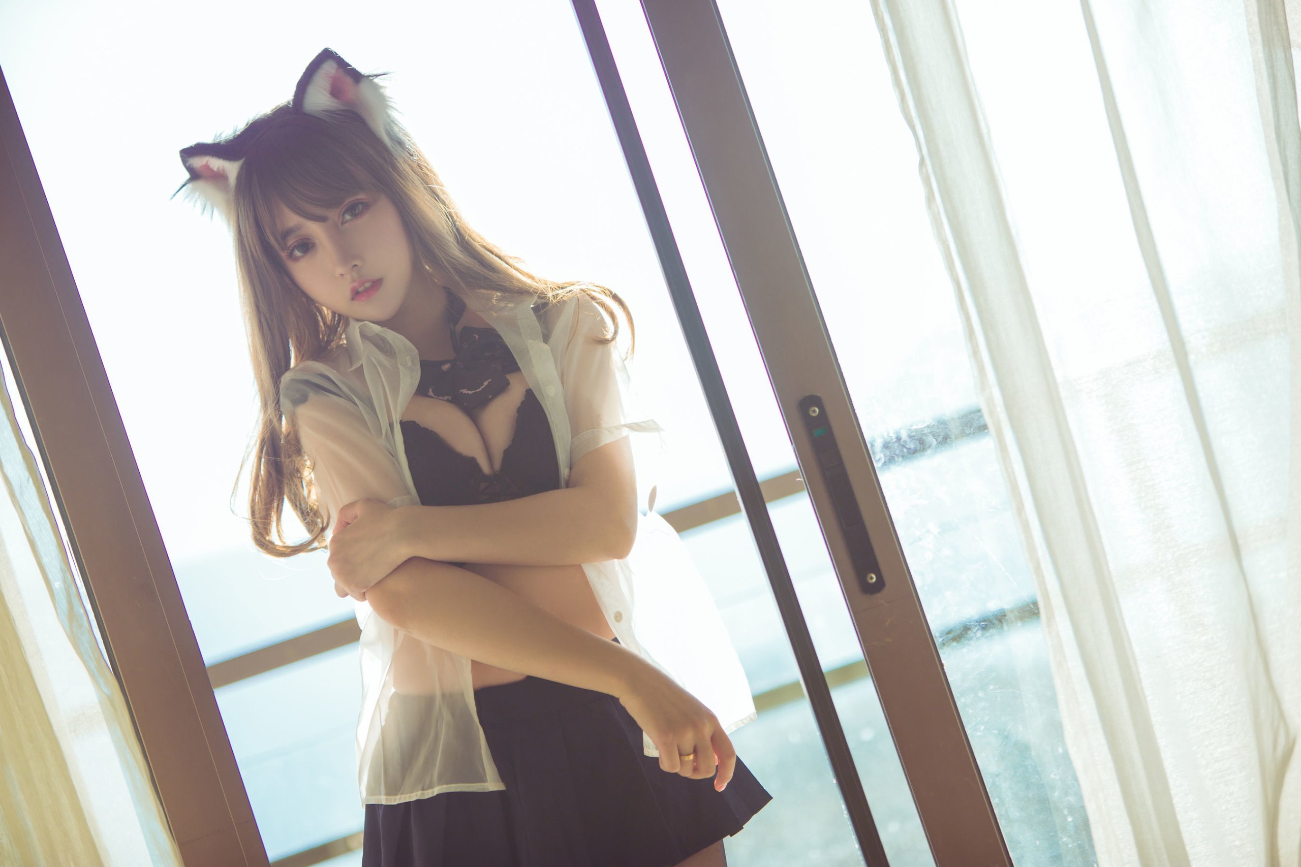 過期米線線喵] バルコニーの黒ストッキングのセクシーな猫