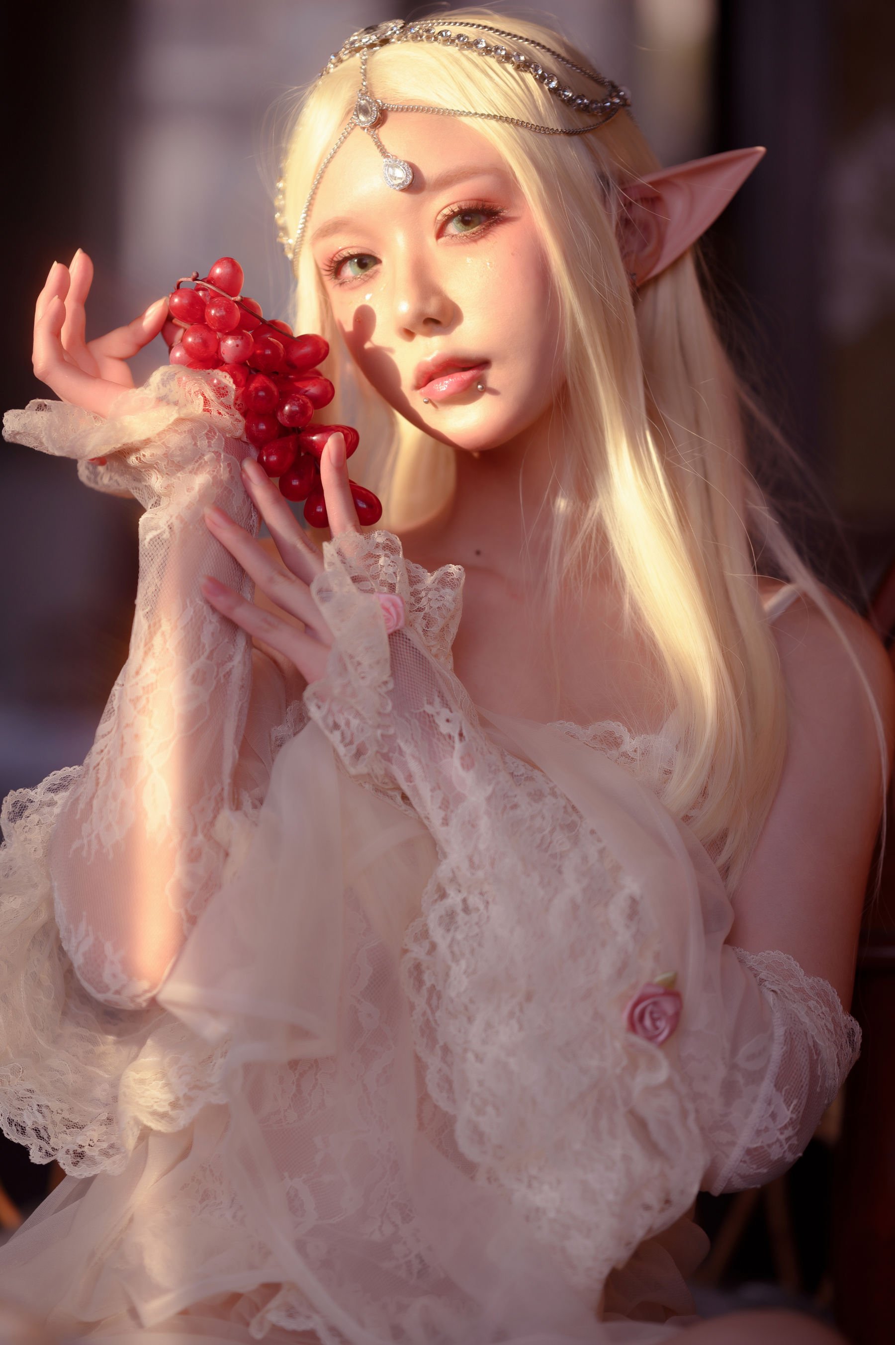 [阿包也是兔娘] 精灵 写真套图