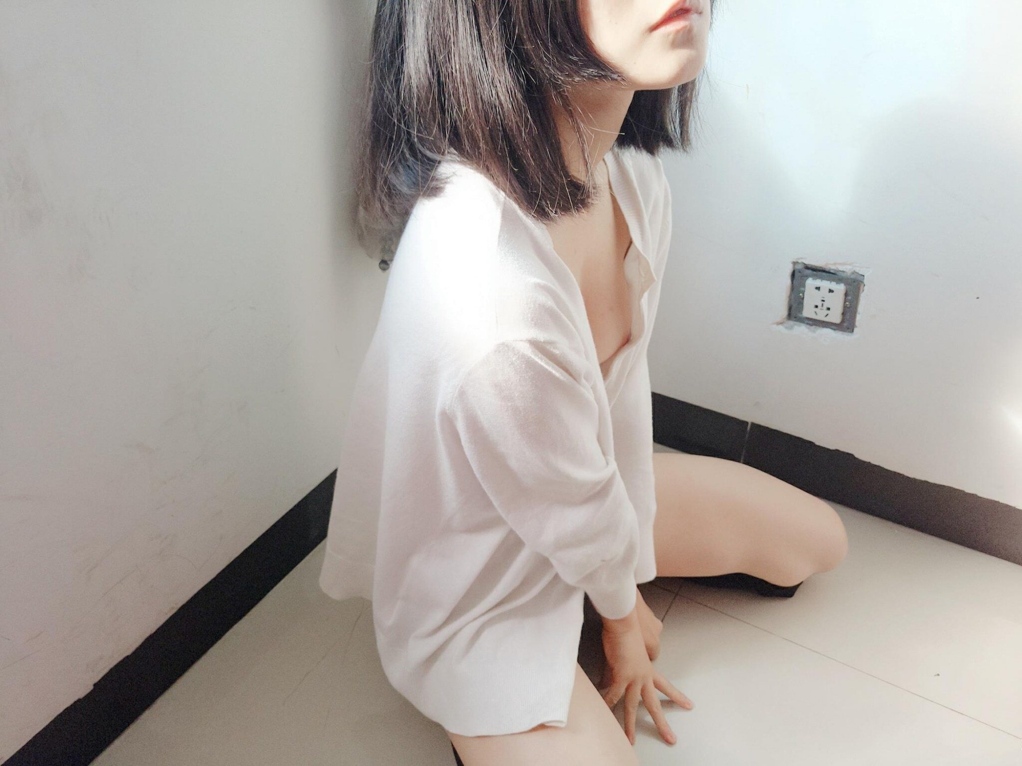 黒川鶴子] 白い制服