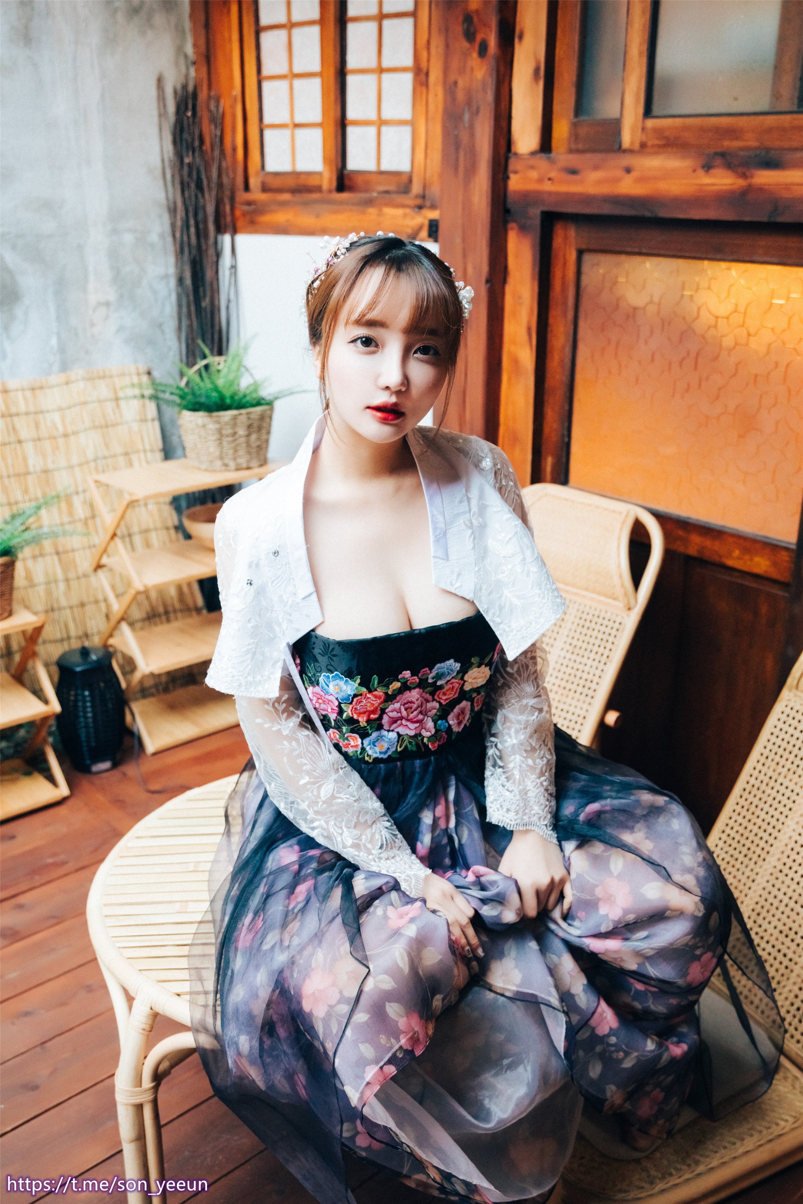[LOOZY] YEEUN 妓生