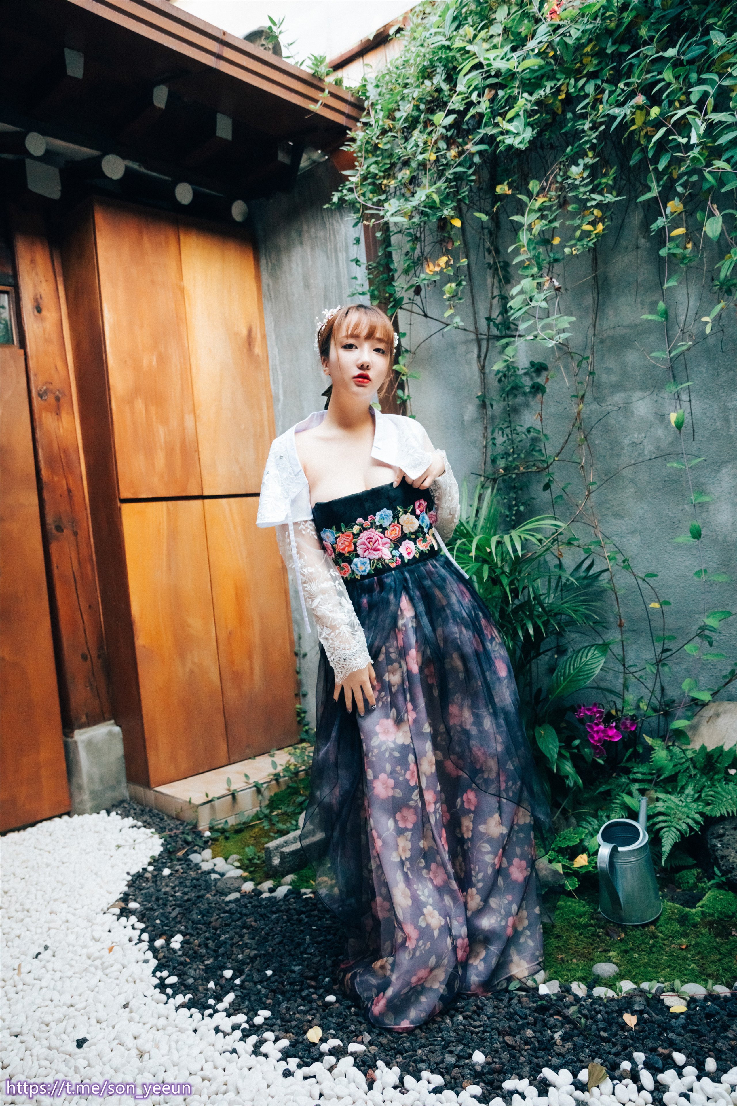 [LOOZY] YEEUN 妓生