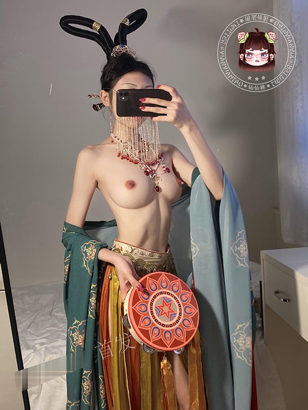 Xianxian Tao - Maid White Silk + Dunhuang Fairy