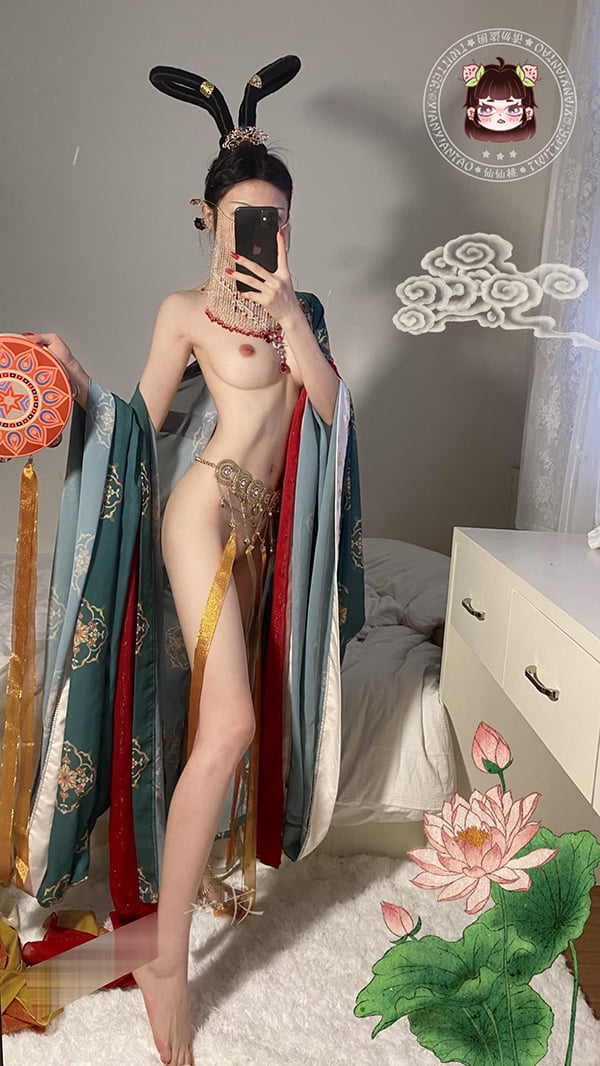 Xianxian Tao - Maid White Silk + Dunhuang Fairy