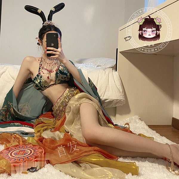Xianxian Tao - Maid White Silk + Dunhuang Fairy