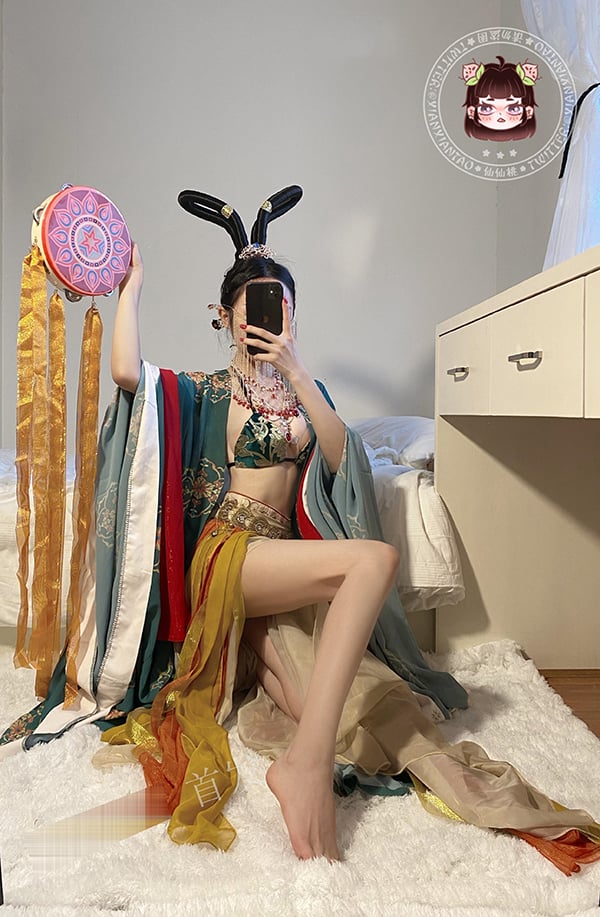 Xianxian Tao - Maid White Silk + Dunhuang Fairy