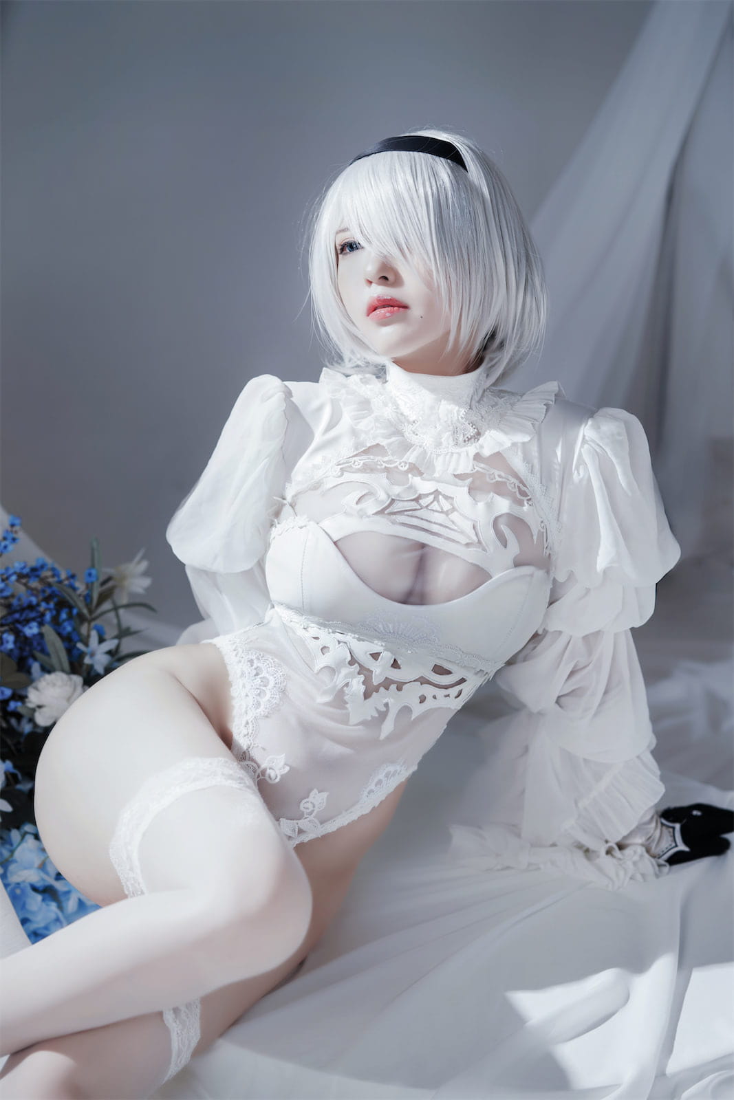 Ban Ban Zi 니어 오토마타 2B 흰 예복 코스프레 51P