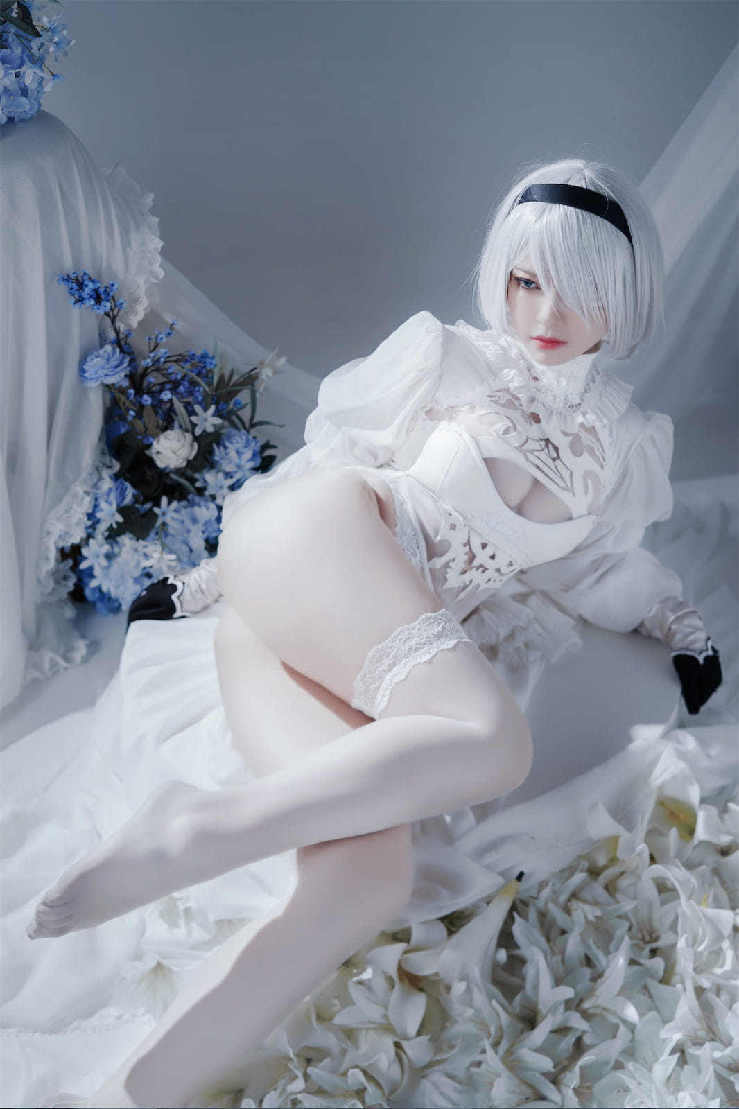 Ban Ban Zi 니어 오토마타 2B 흰 예복 코스프레 51P
