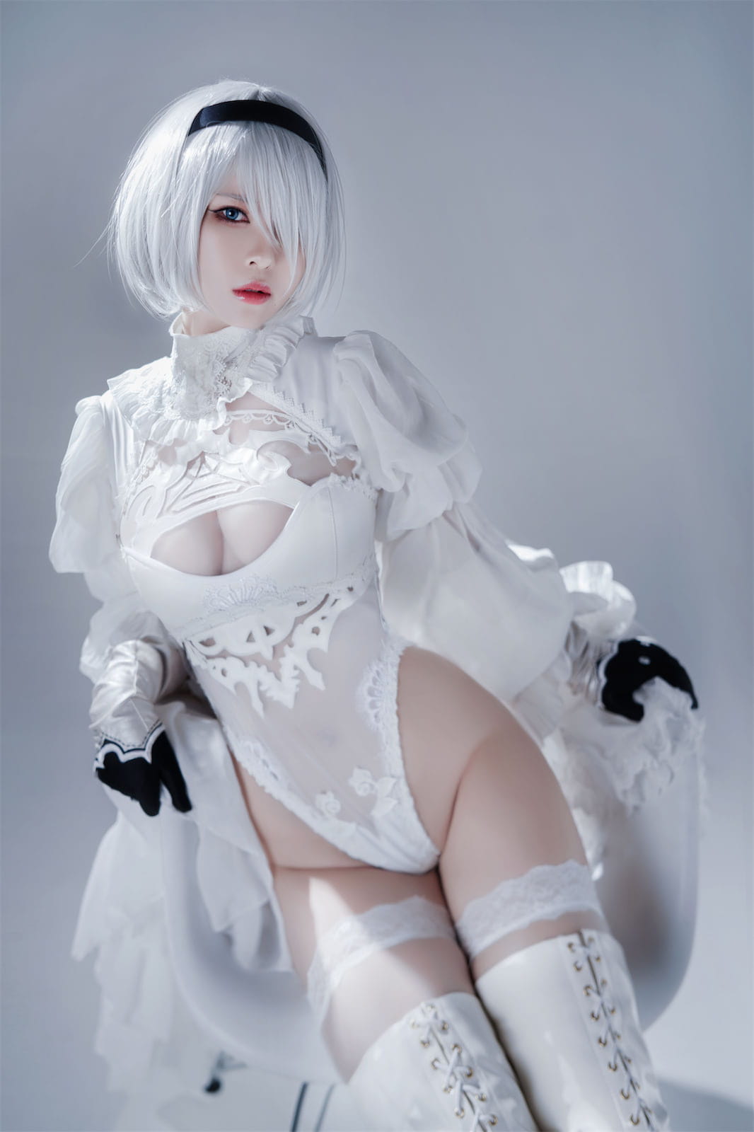 Ban Ban Zi 니어 오토마타 2B 흰 예복 코스프레 51P