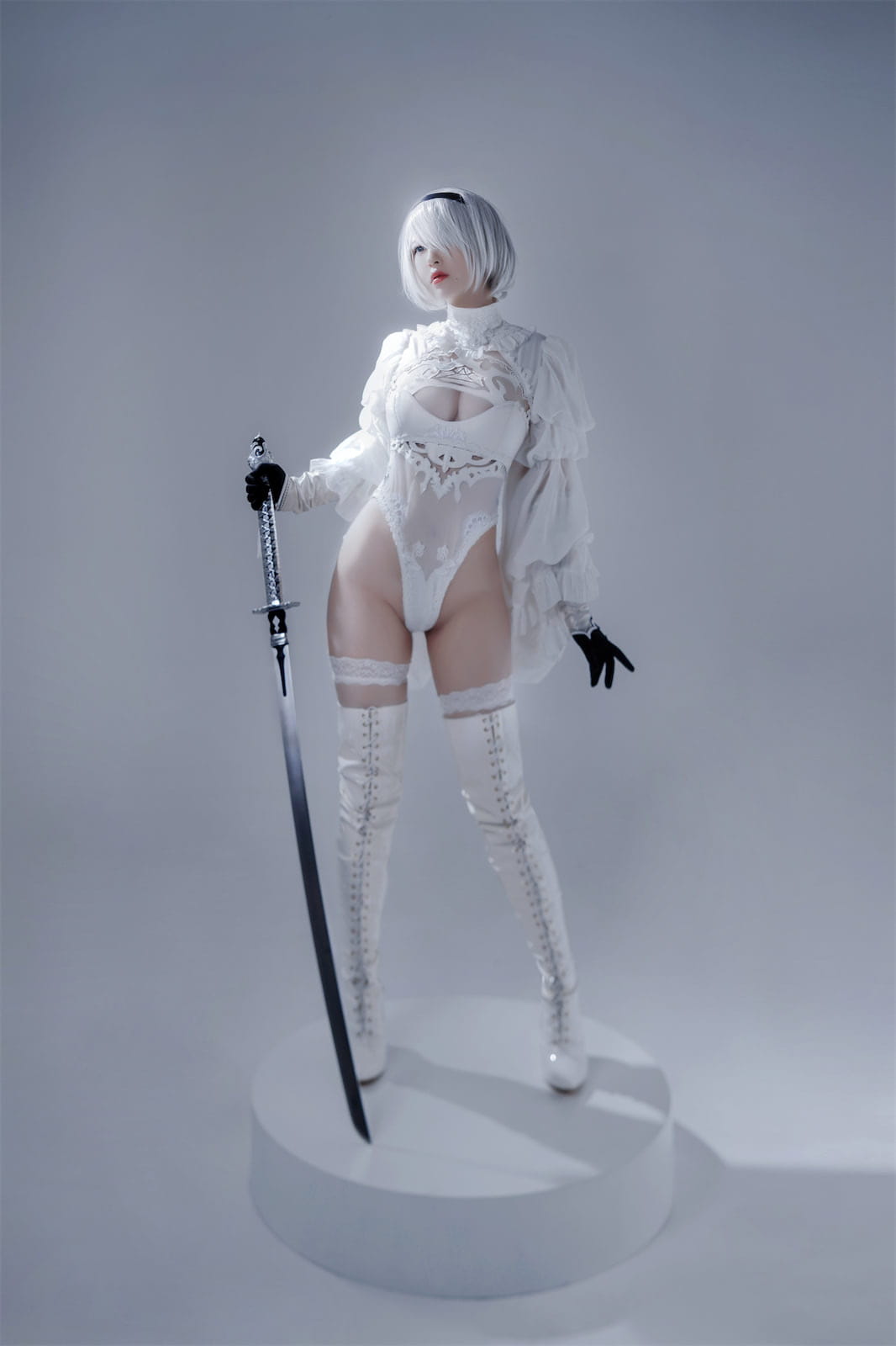 Ban Ban Zi 니어 오토마타 2B 흰 예복 코스프레 51P
