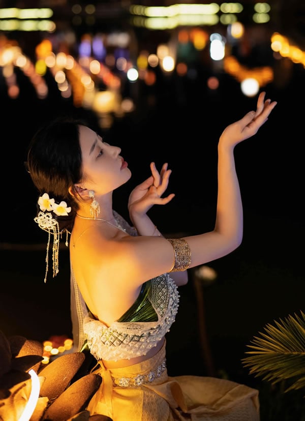 年年 - 玉兔公主