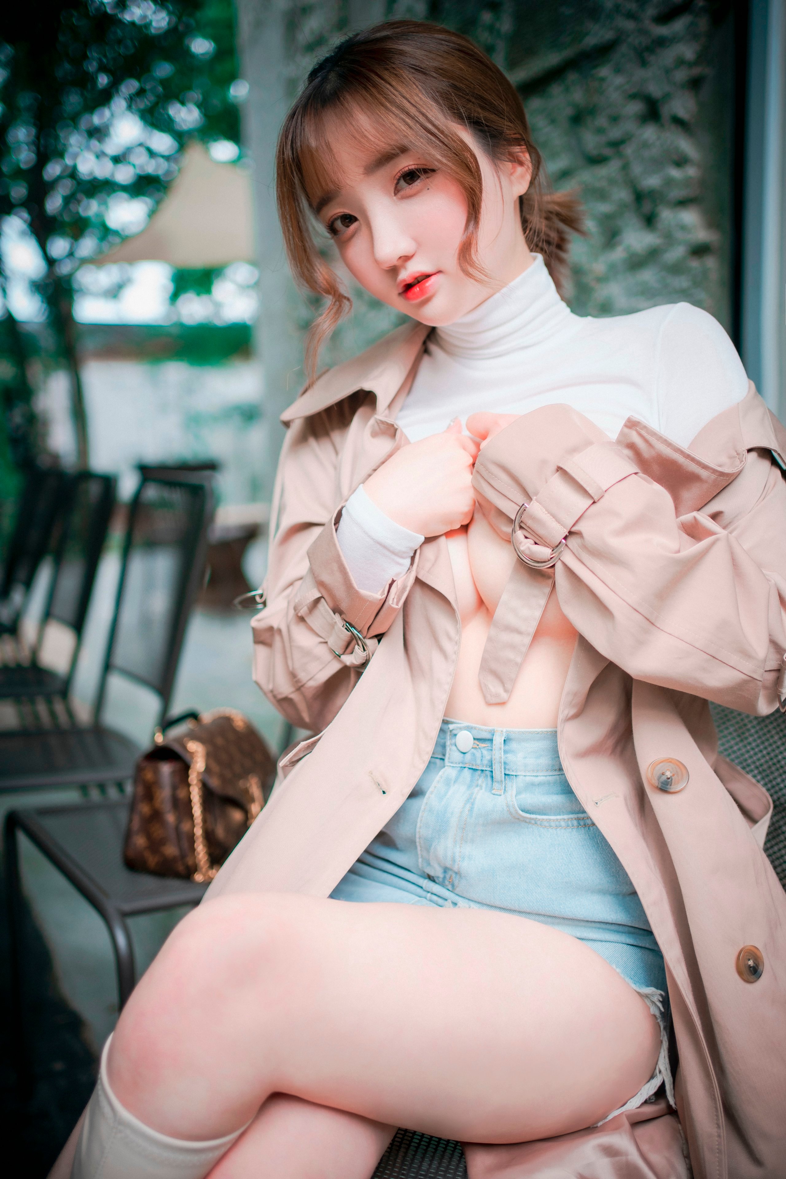 디자와] 손예은 - 친밀함의 스냅
