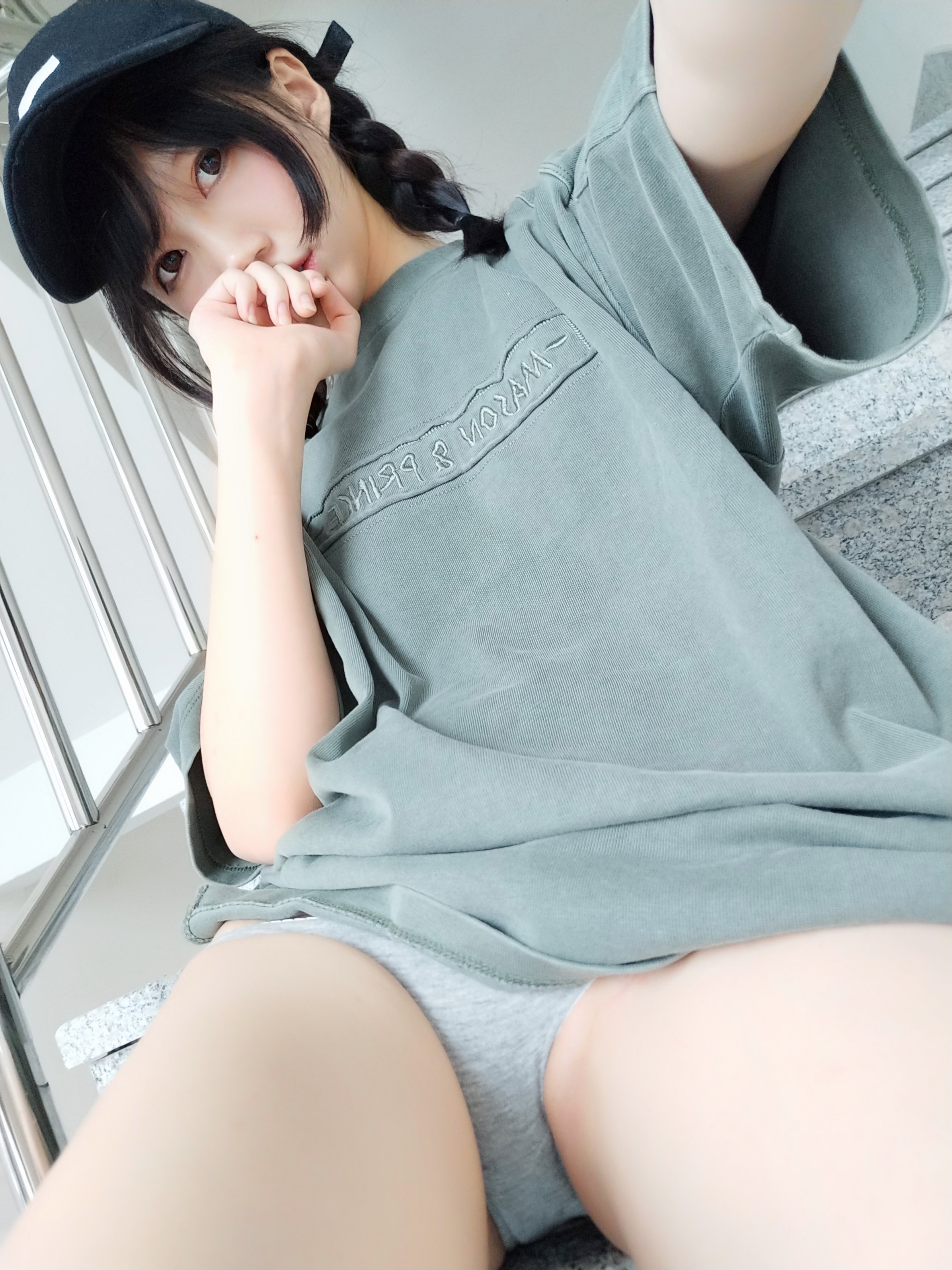 Nagisa Mowu Miao] The stairs are exposed