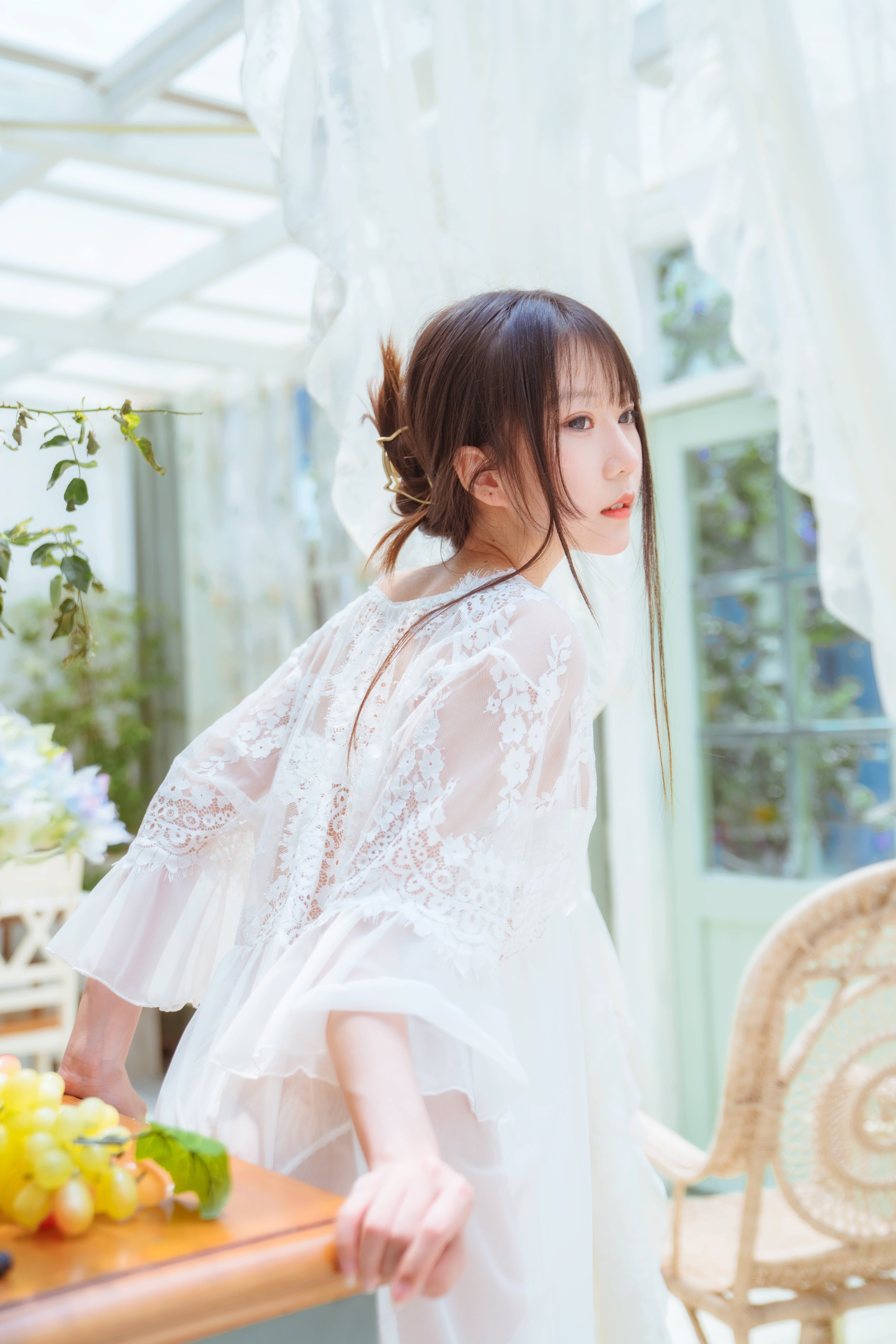 香草ミャオルル - ガラスハウスの少女