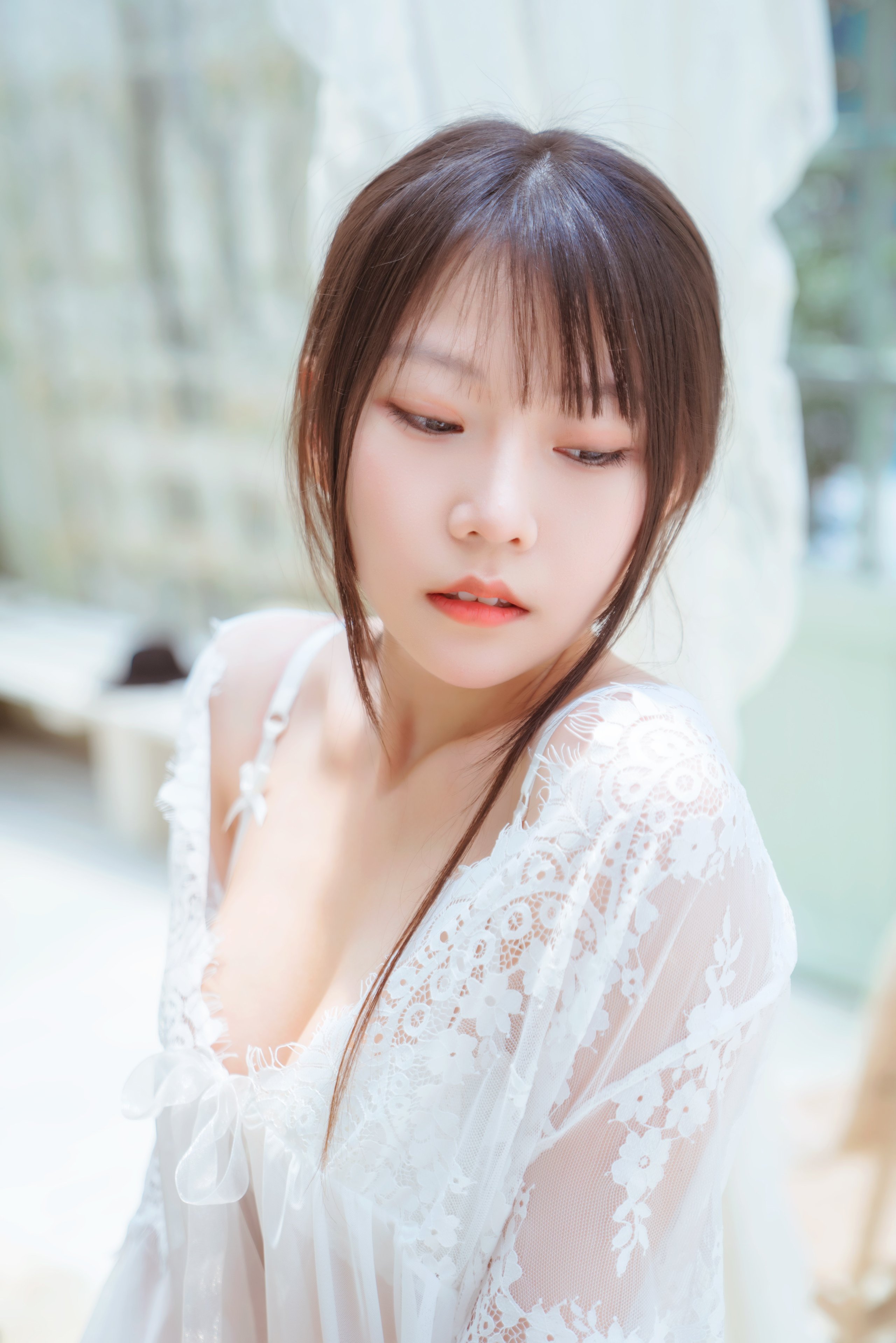 香草ミャオルル - ガラスハウスの少女