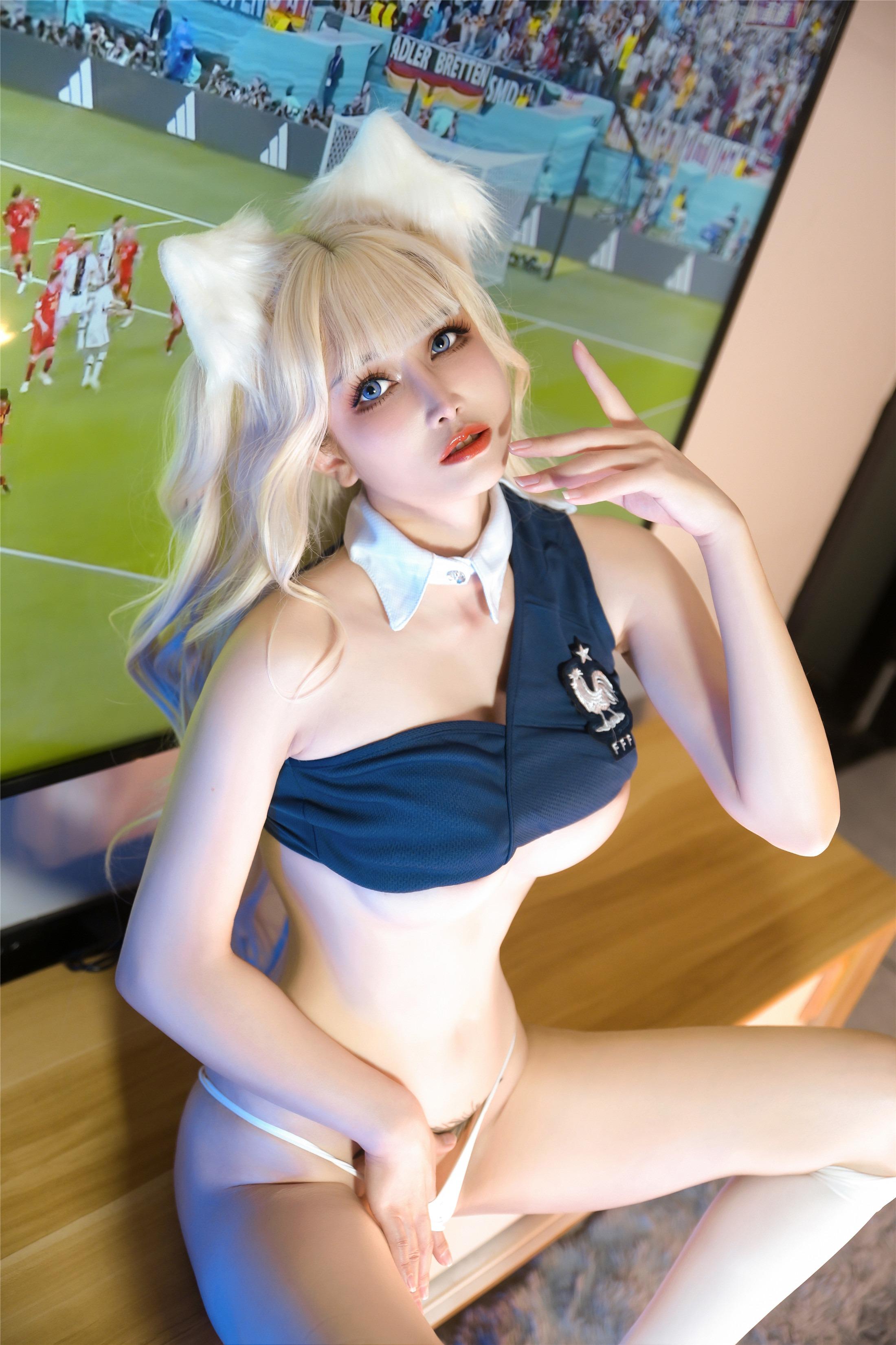 Lu Ba Sui - Football Girl 101P