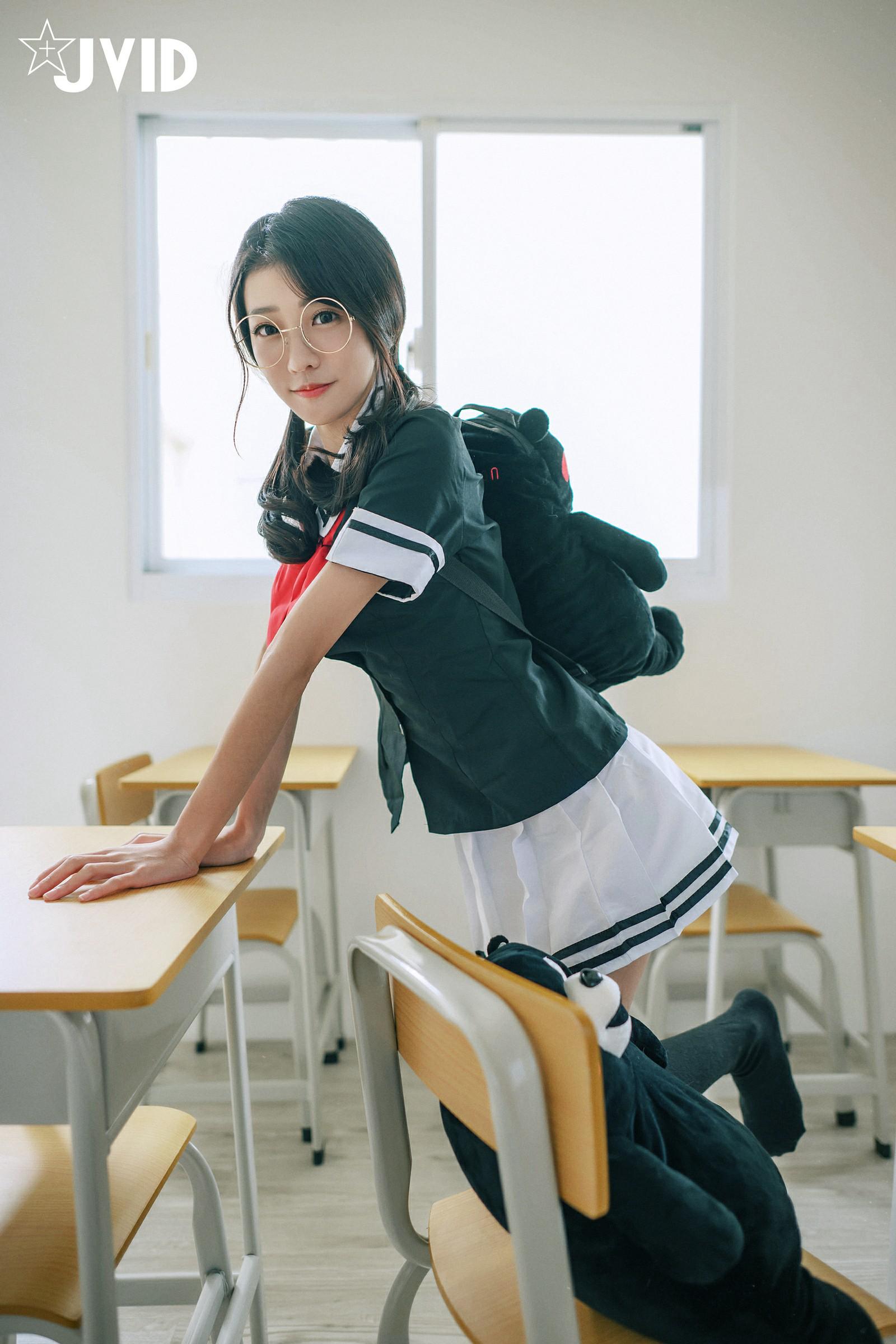 ヤンヤン - 甘い女子高生の誘惑 (P)