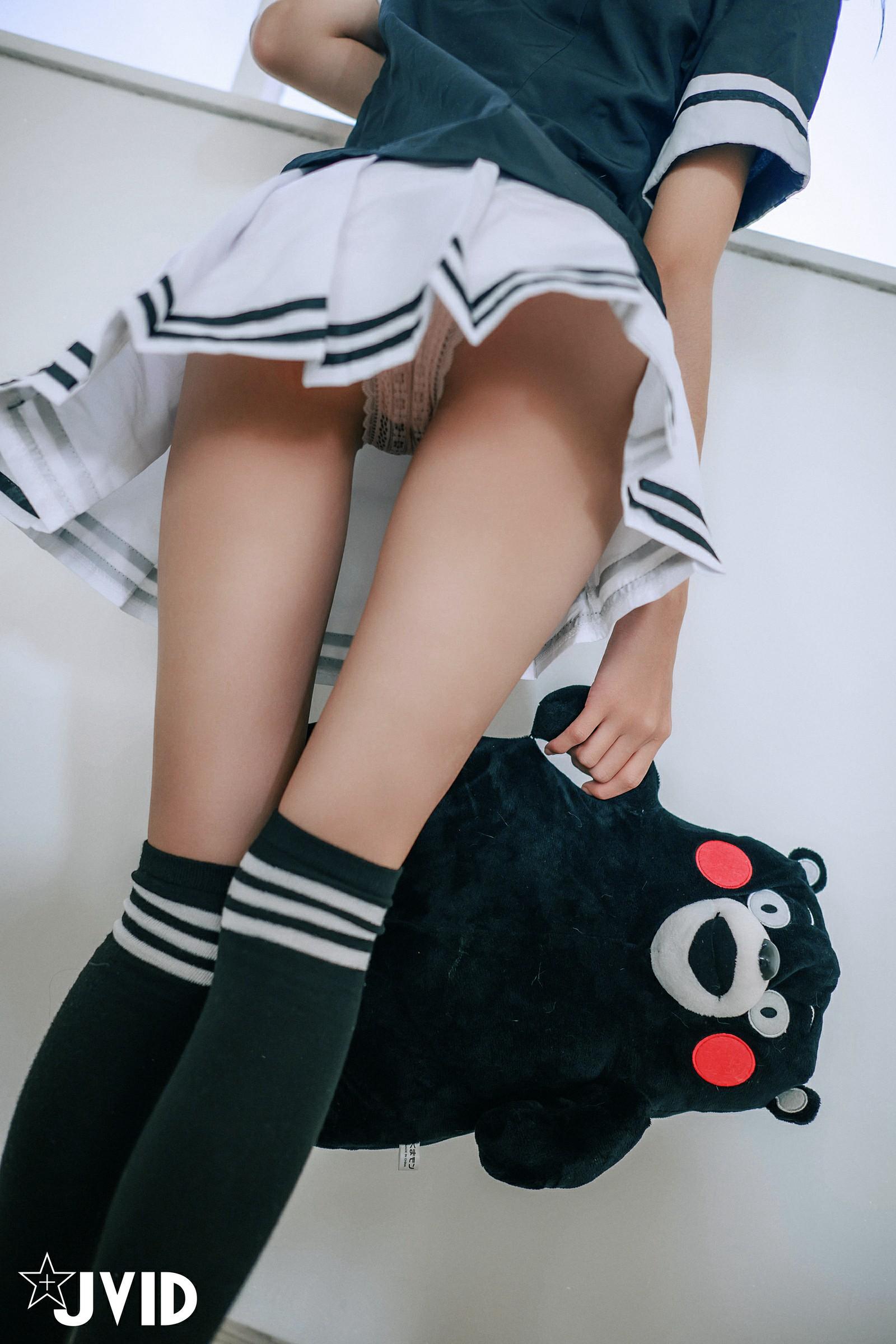 妍妍 - 甜美校園女孩誘惑 (P)